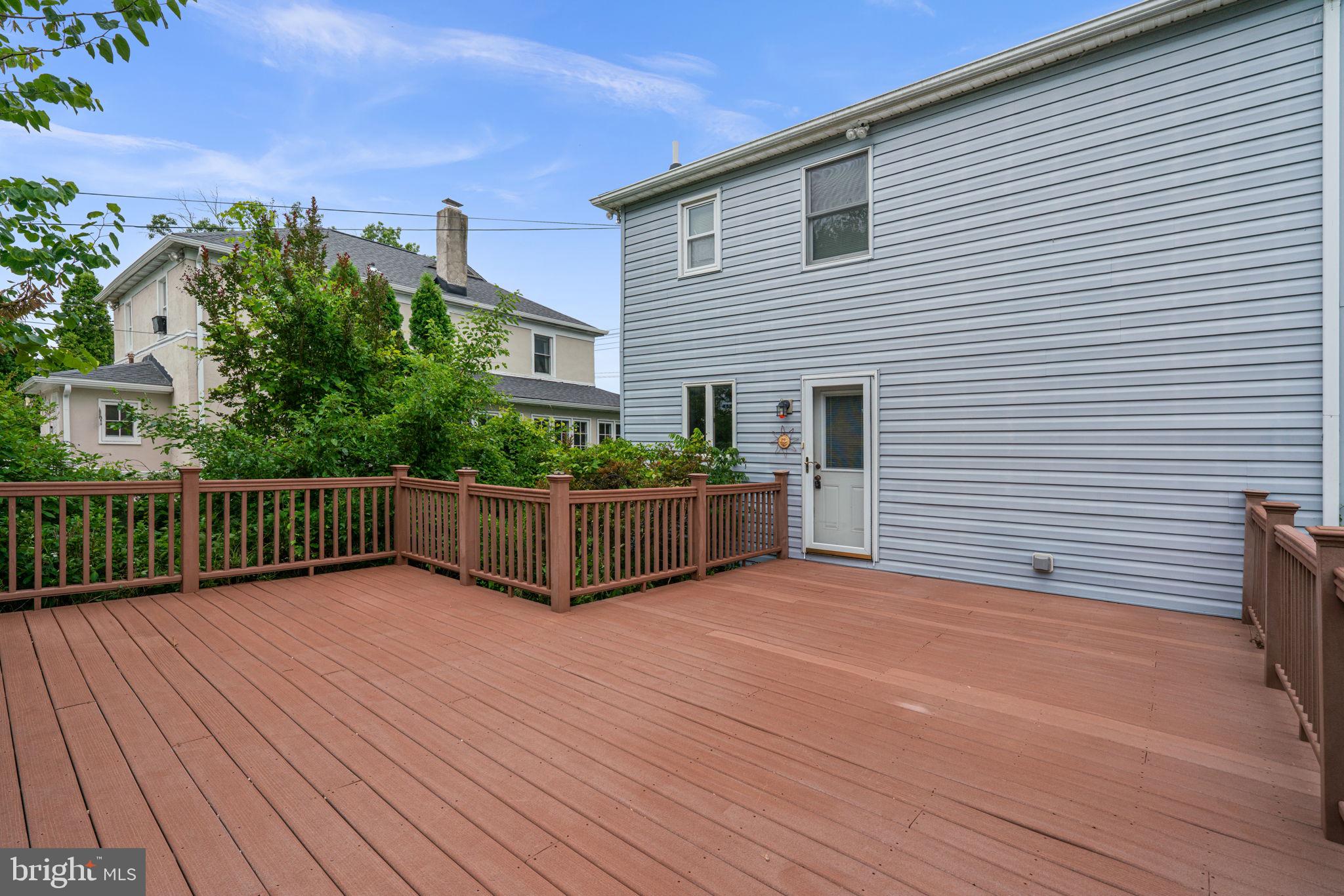 LYNDHURST POINT - Residential