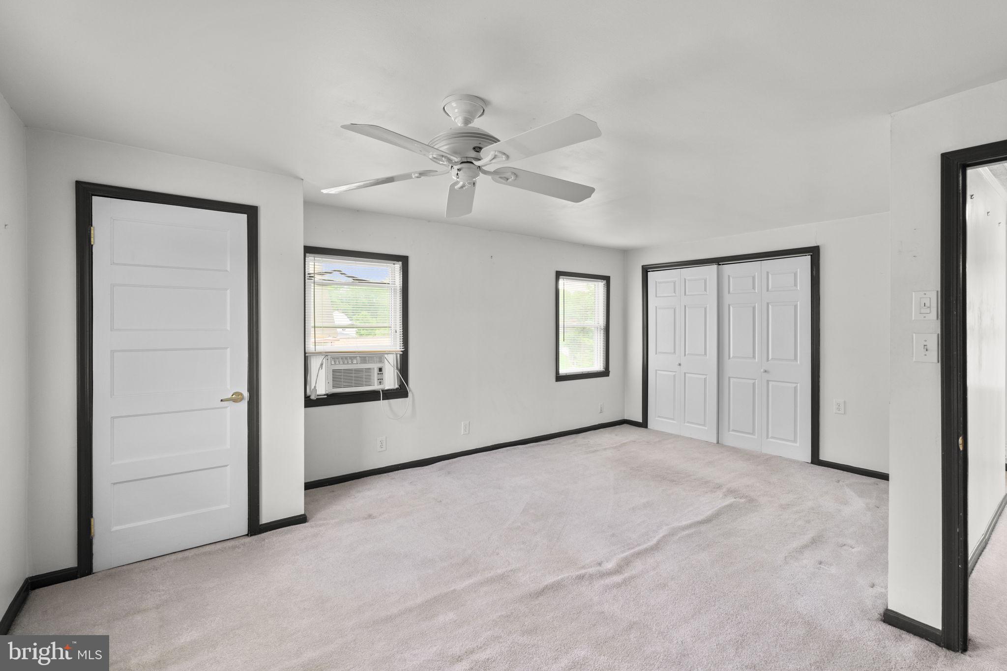 LYNDHURST POINT - Residential
