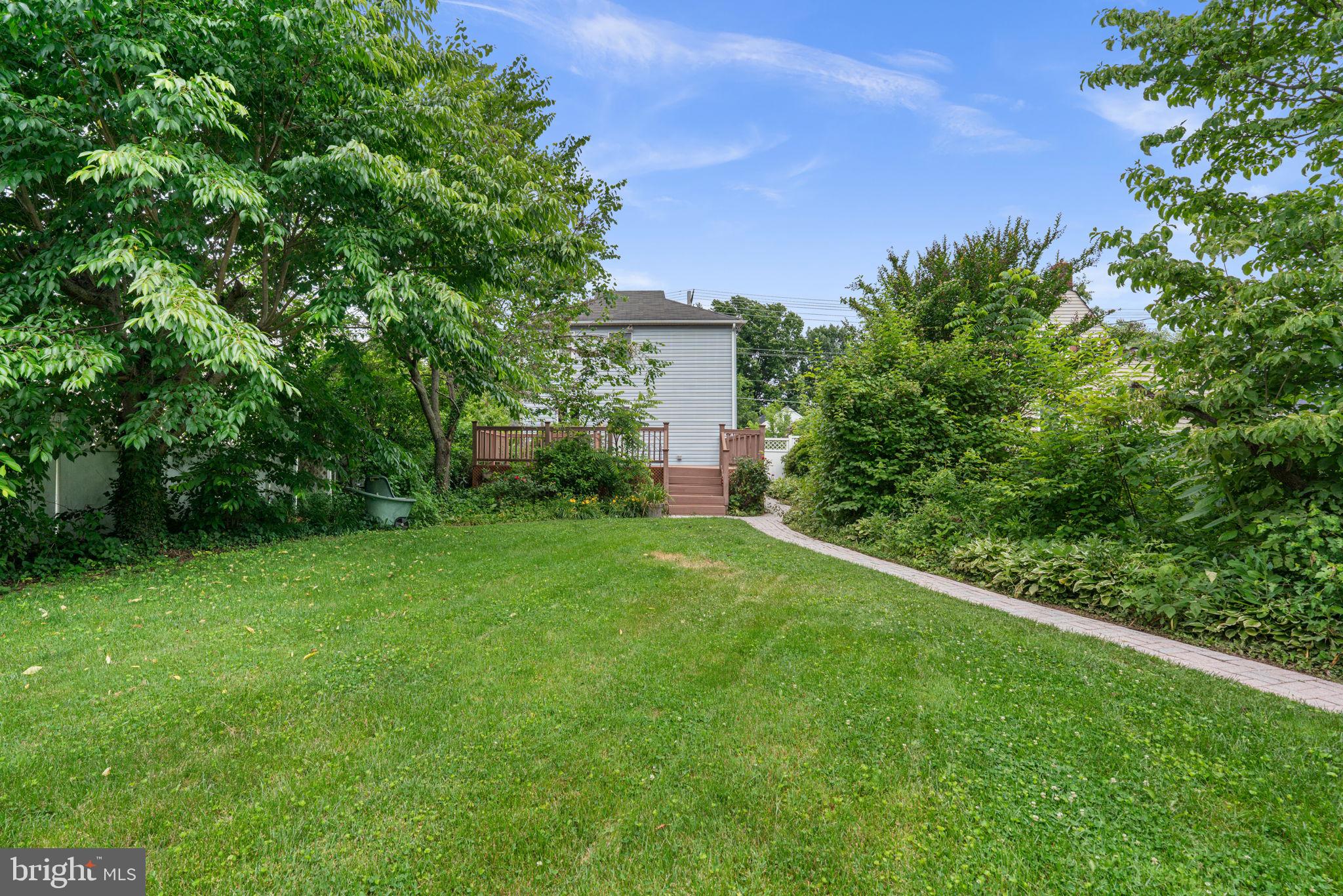 LYNDHURST POINT - Residential