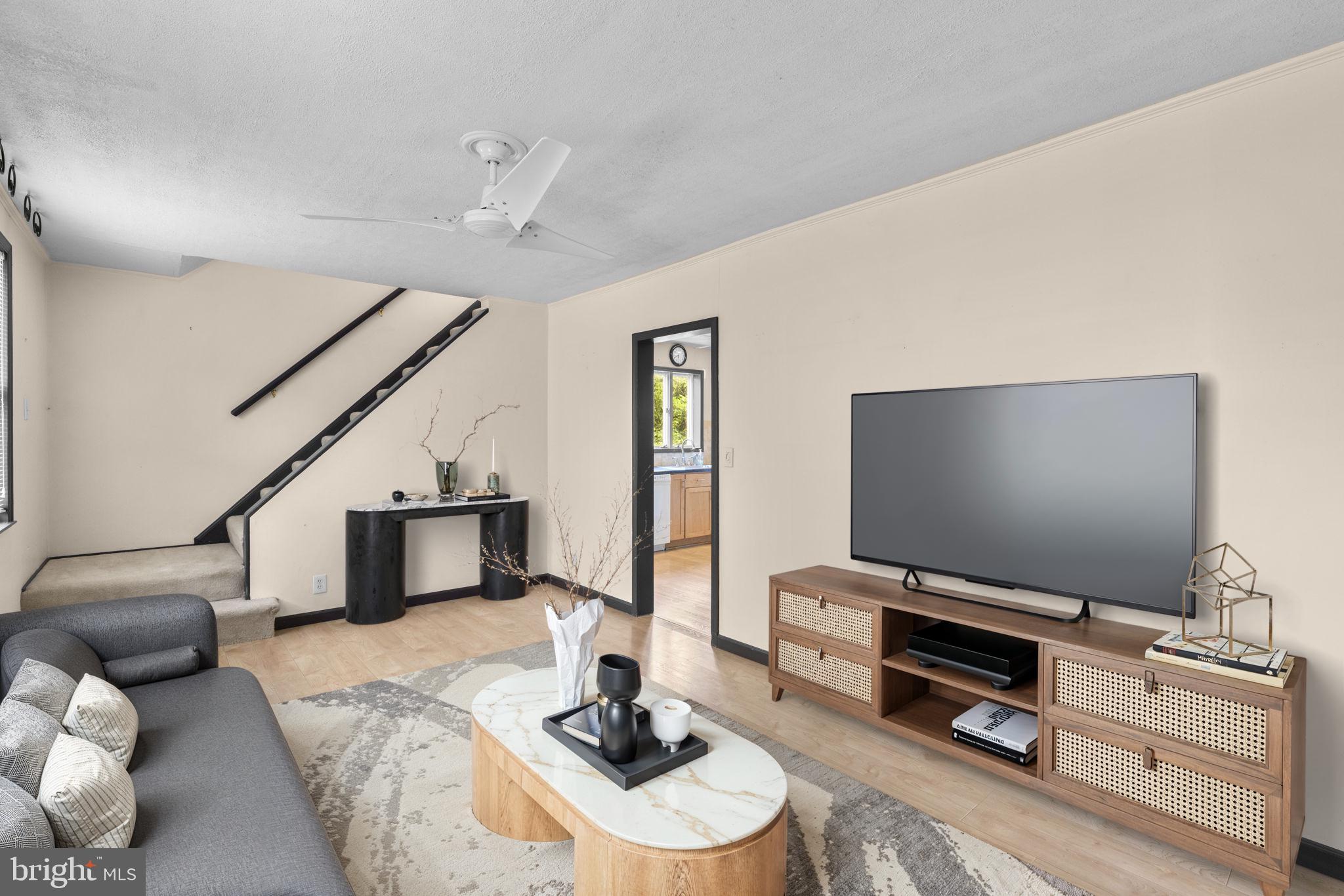 LYNDHURST POINT - Residential