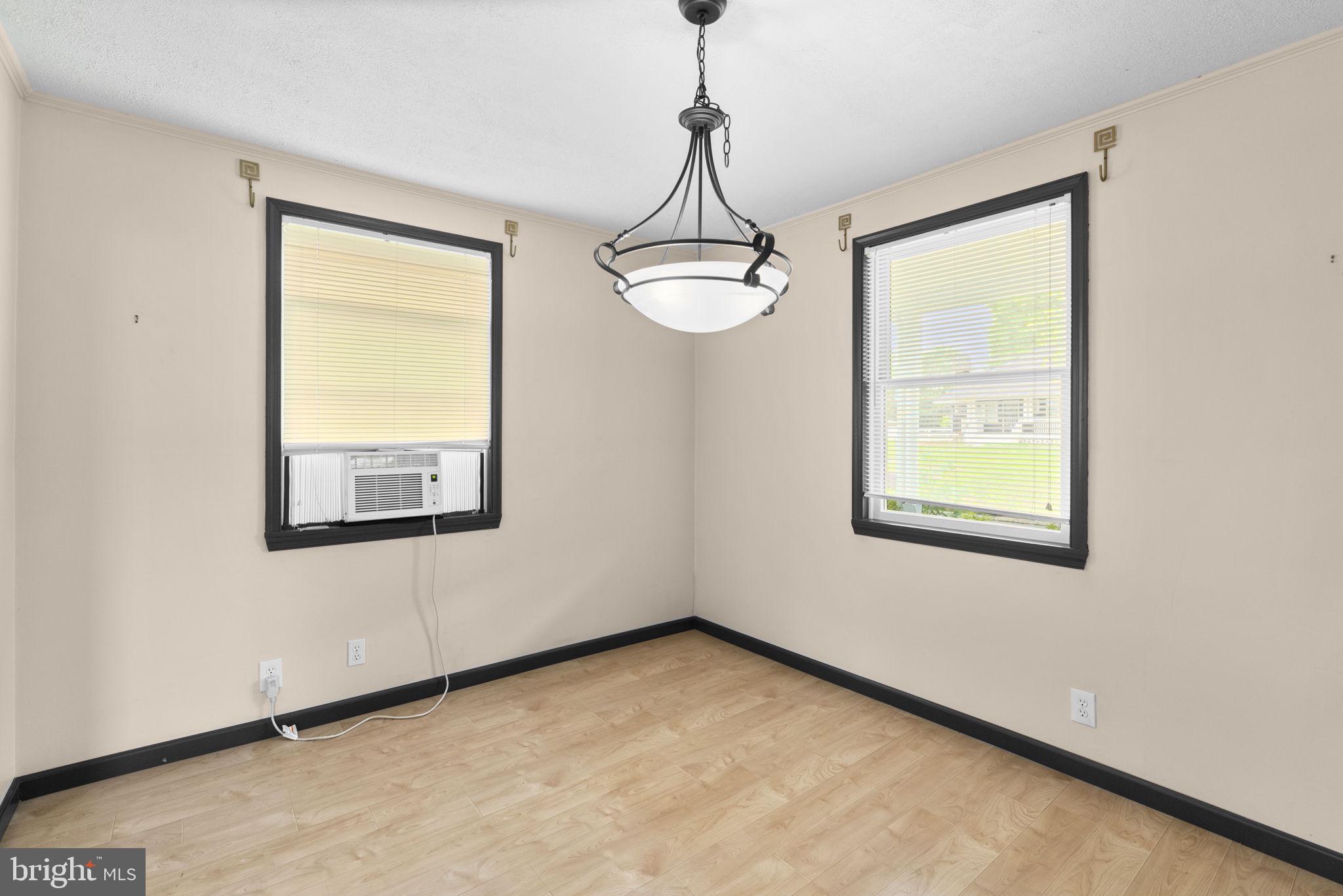LYNDHURST POINT - Residential