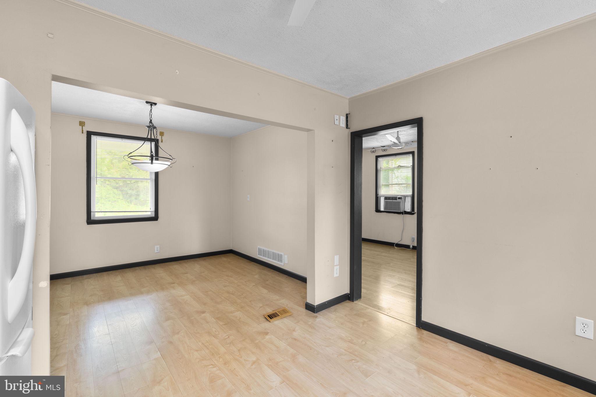 LYNDHURST POINT - Residential