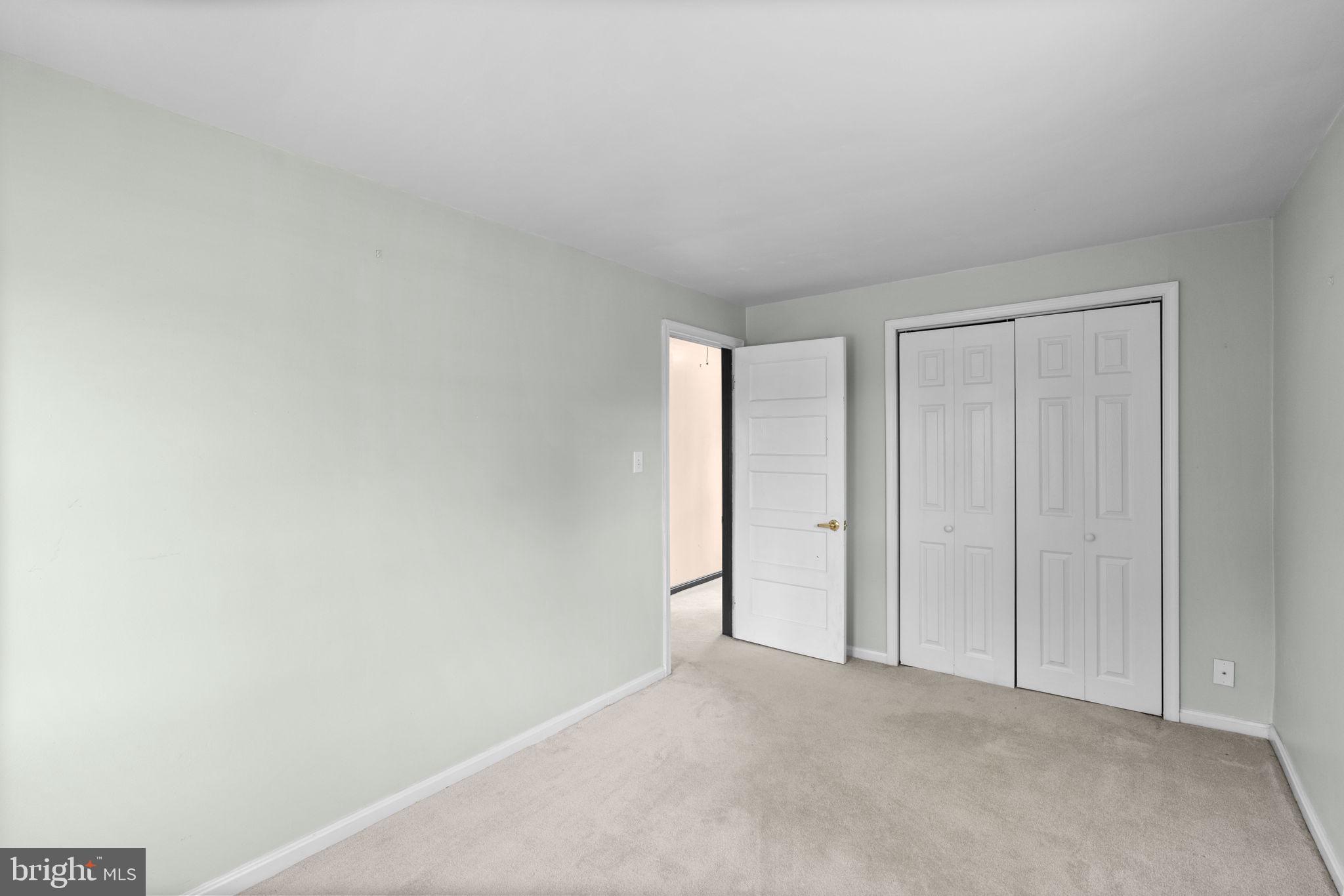 LYNDHURST POINT - Residential