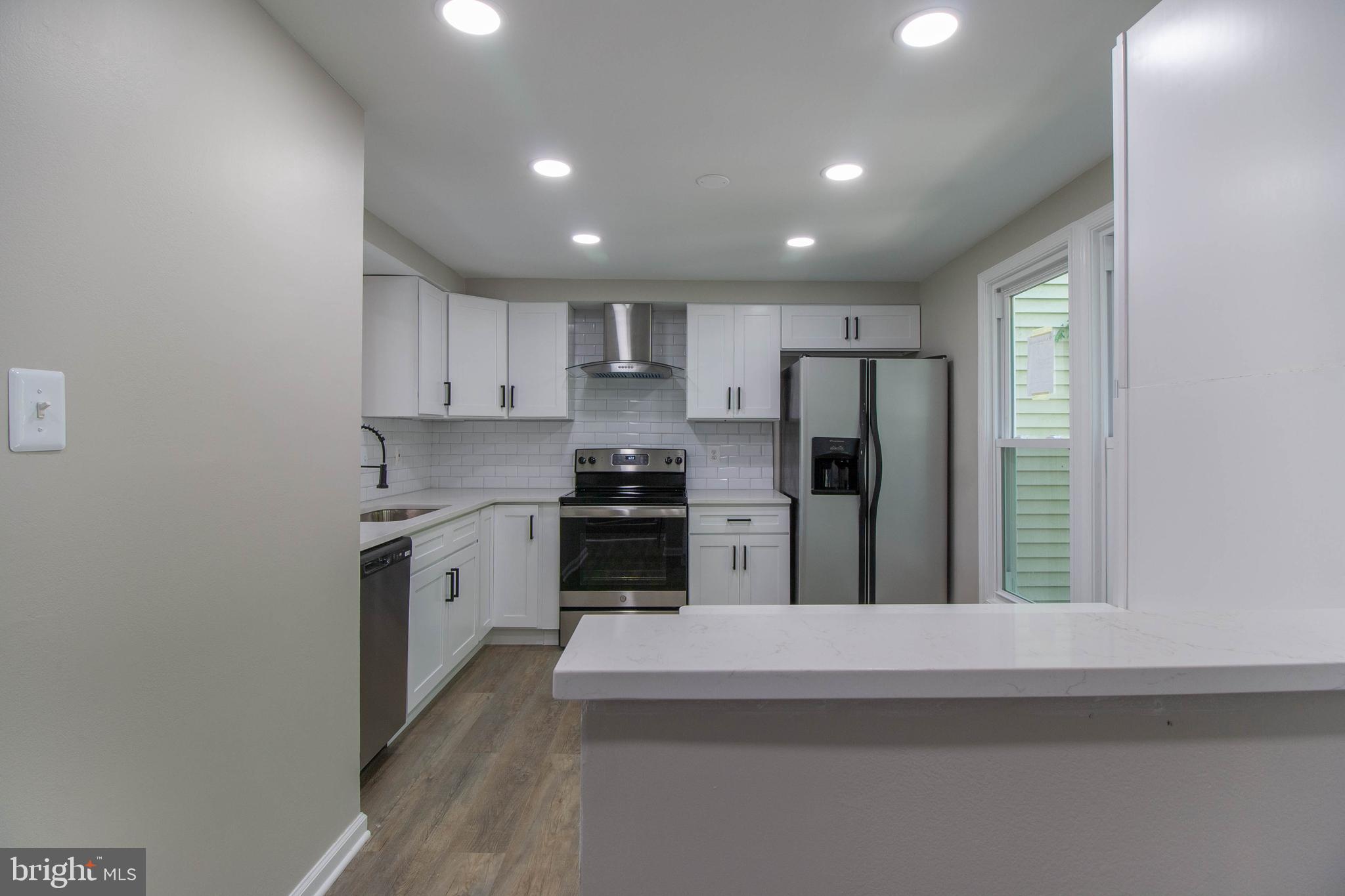 POHICK VILLAGE - Residential Lease