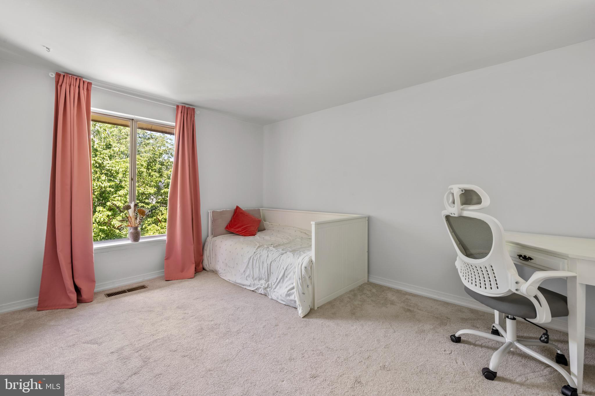 THOMAS CHOICE - Residential