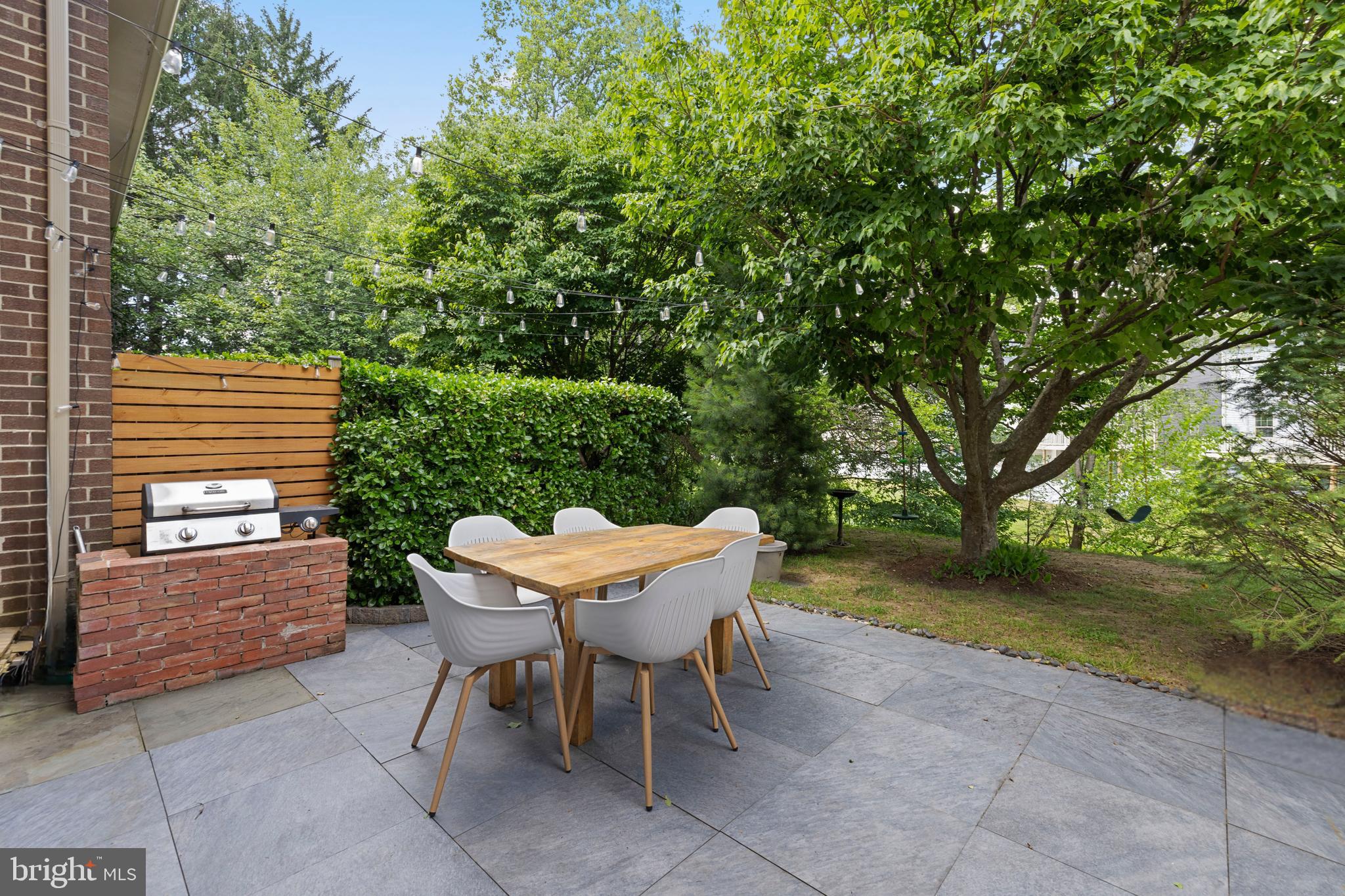 THOMAS CHOICE - Residential