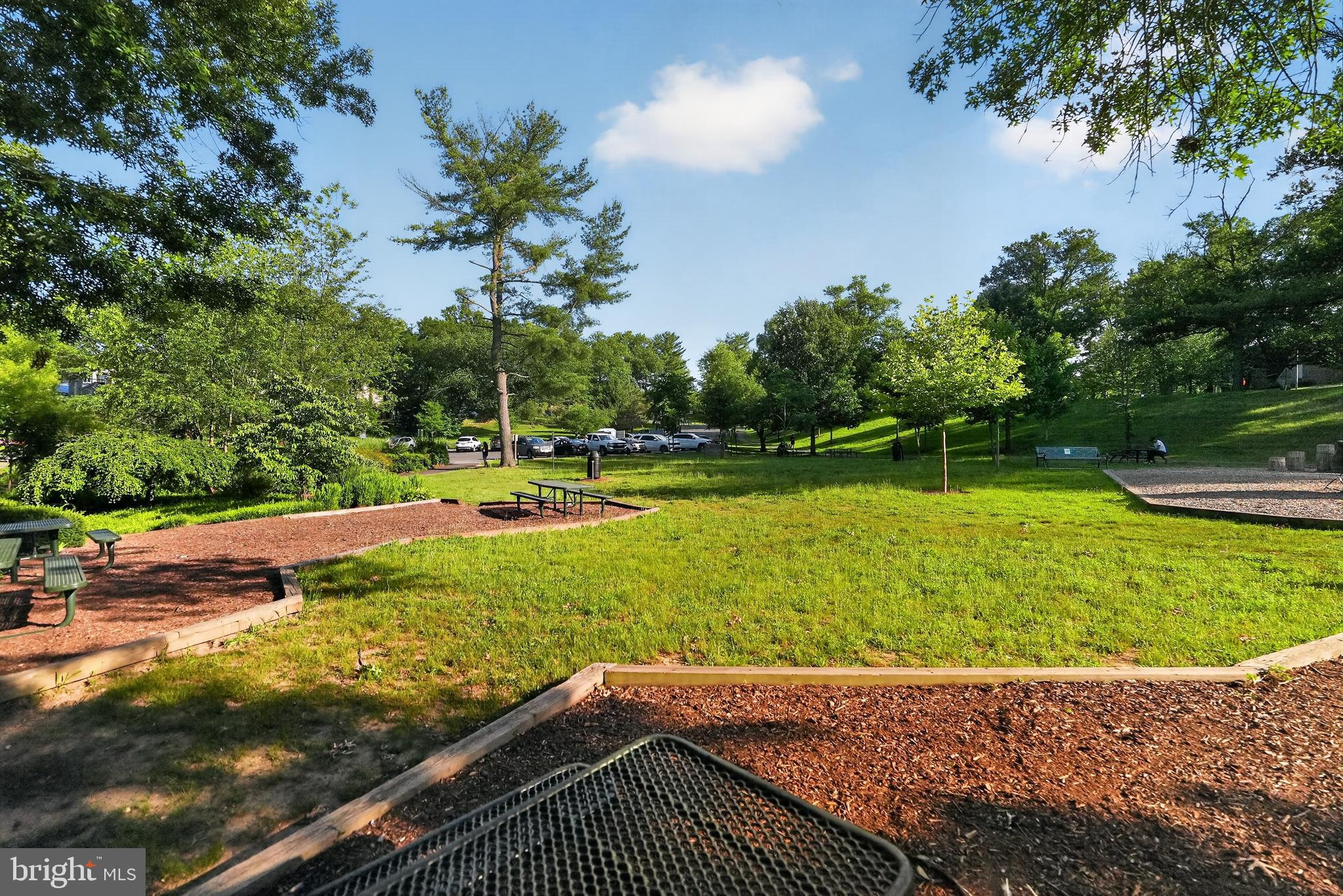 THOMAS CHOICE - Residential