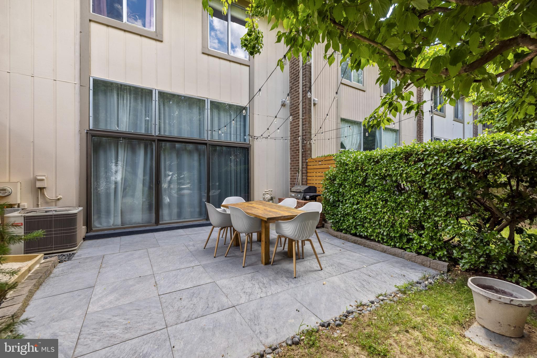 THOMAS CHOICE - Residential