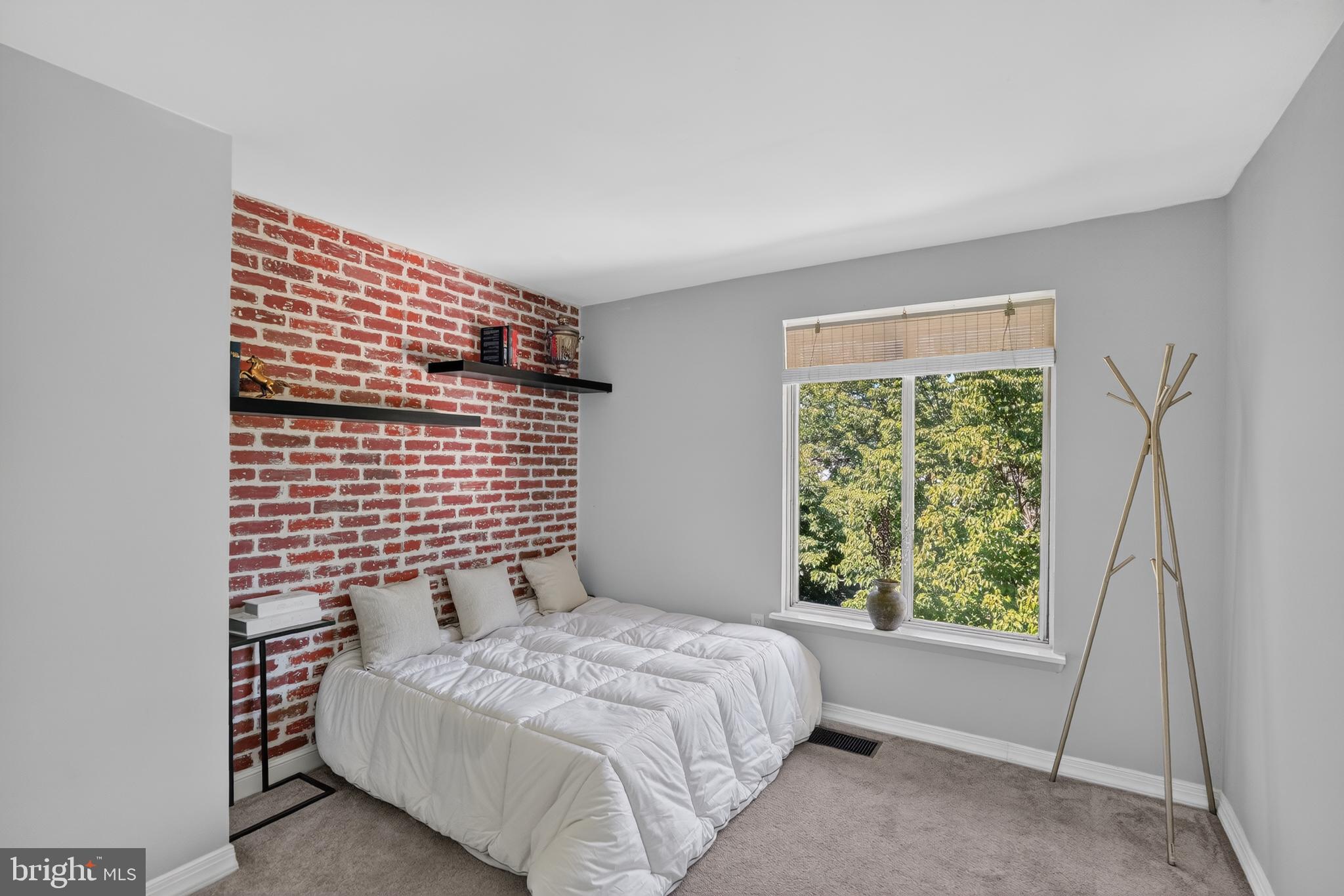 THOMAS CHOICE - Residential