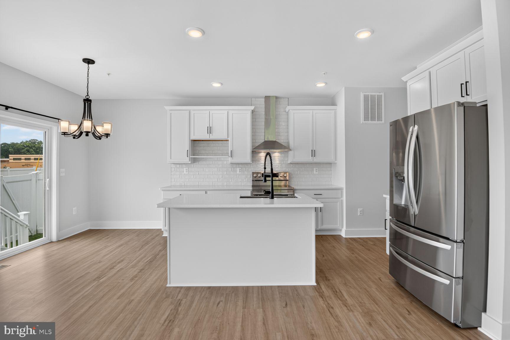 WOODSIDE GLEN - Residential
