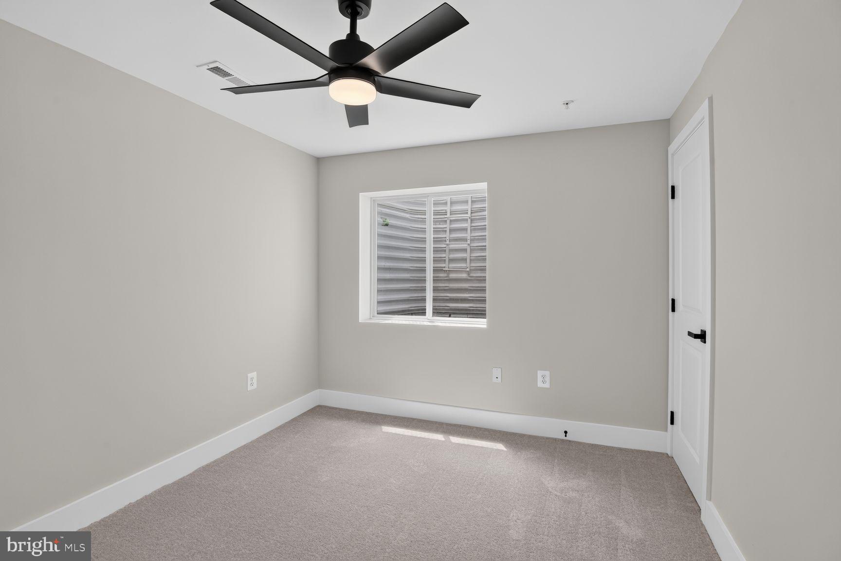 WOODSIDE GLEN - Residential