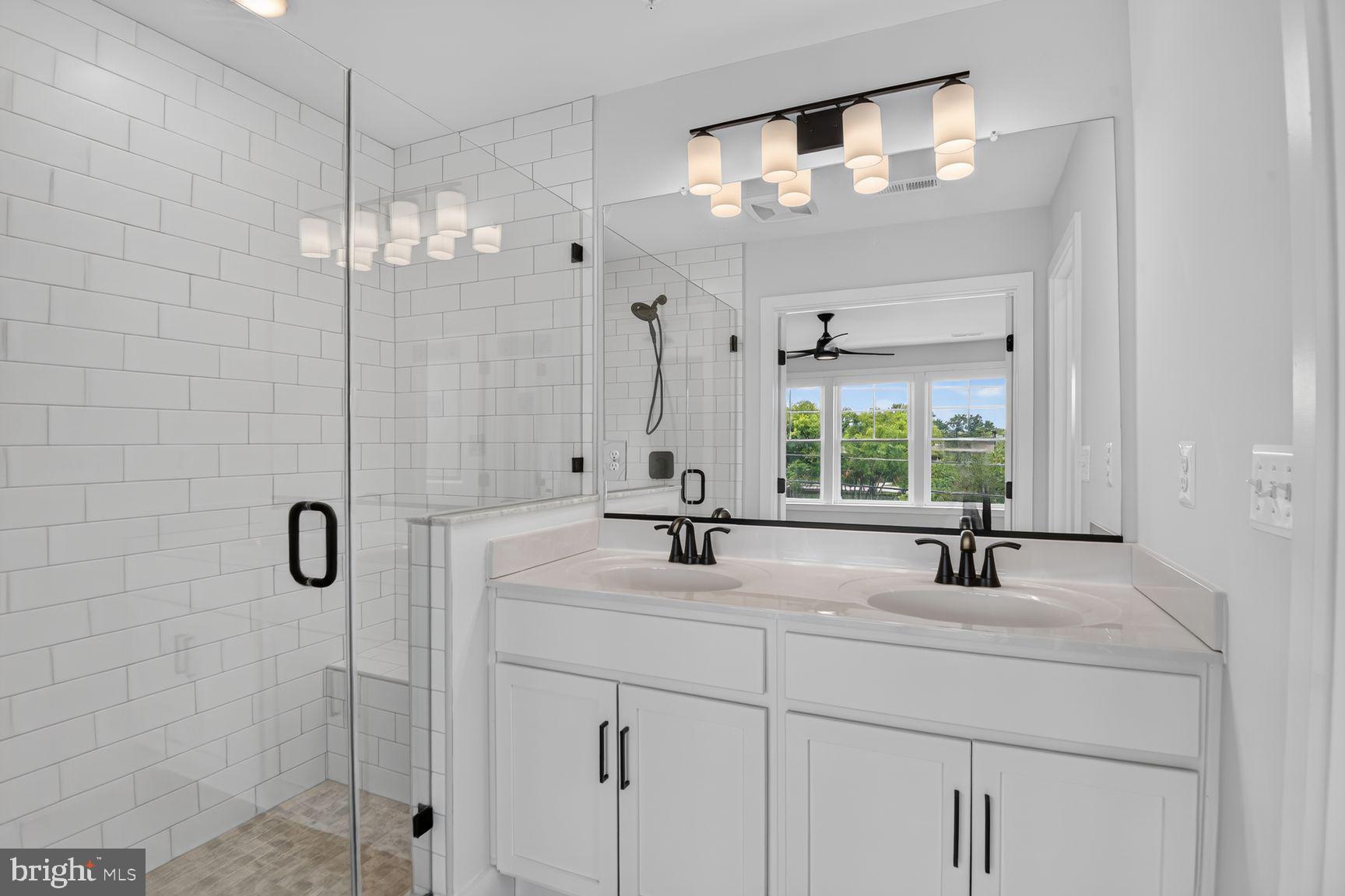 WOODSIDE GLEN - Residential