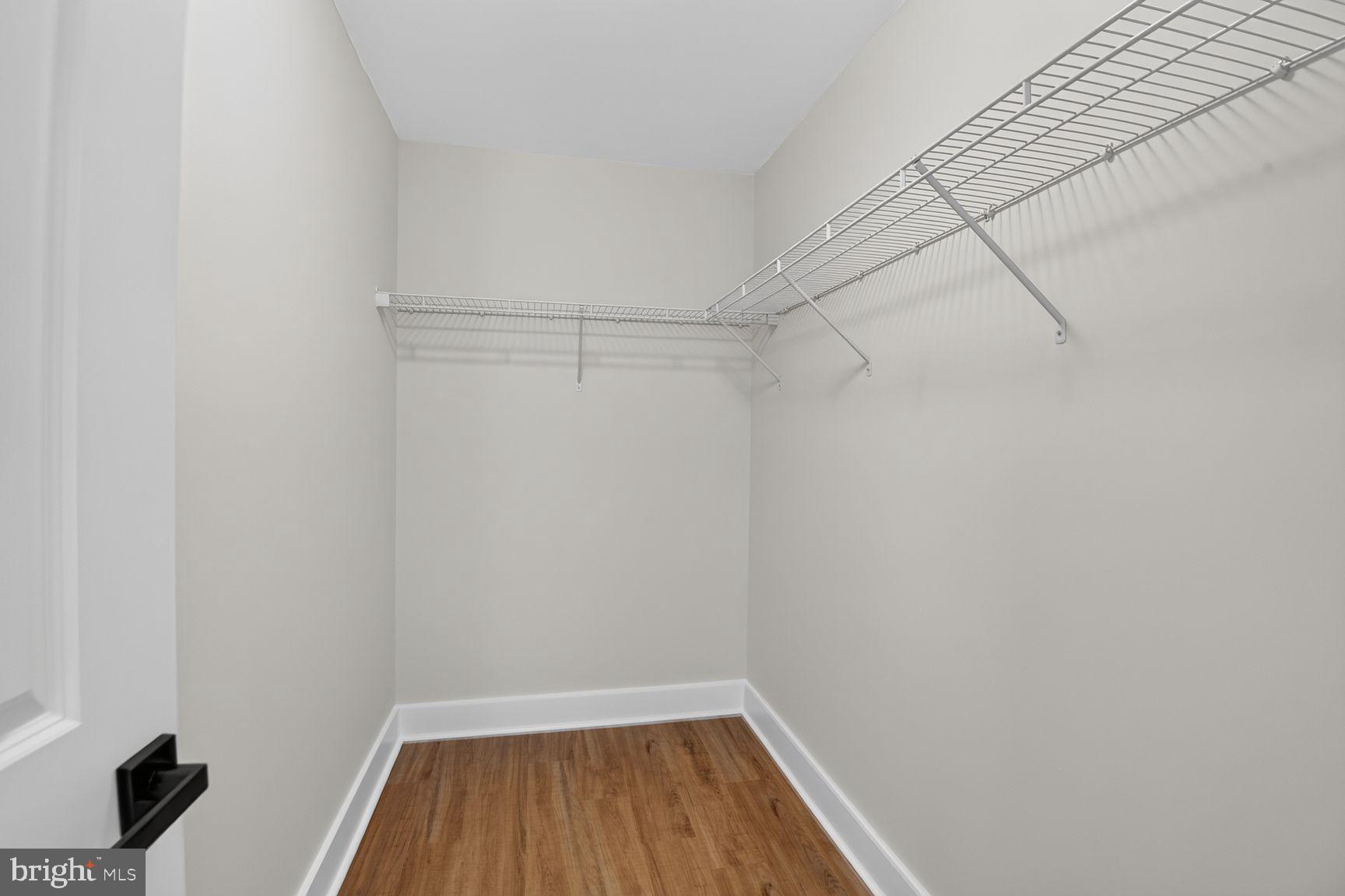 WOODSIDE GLEN - Residential