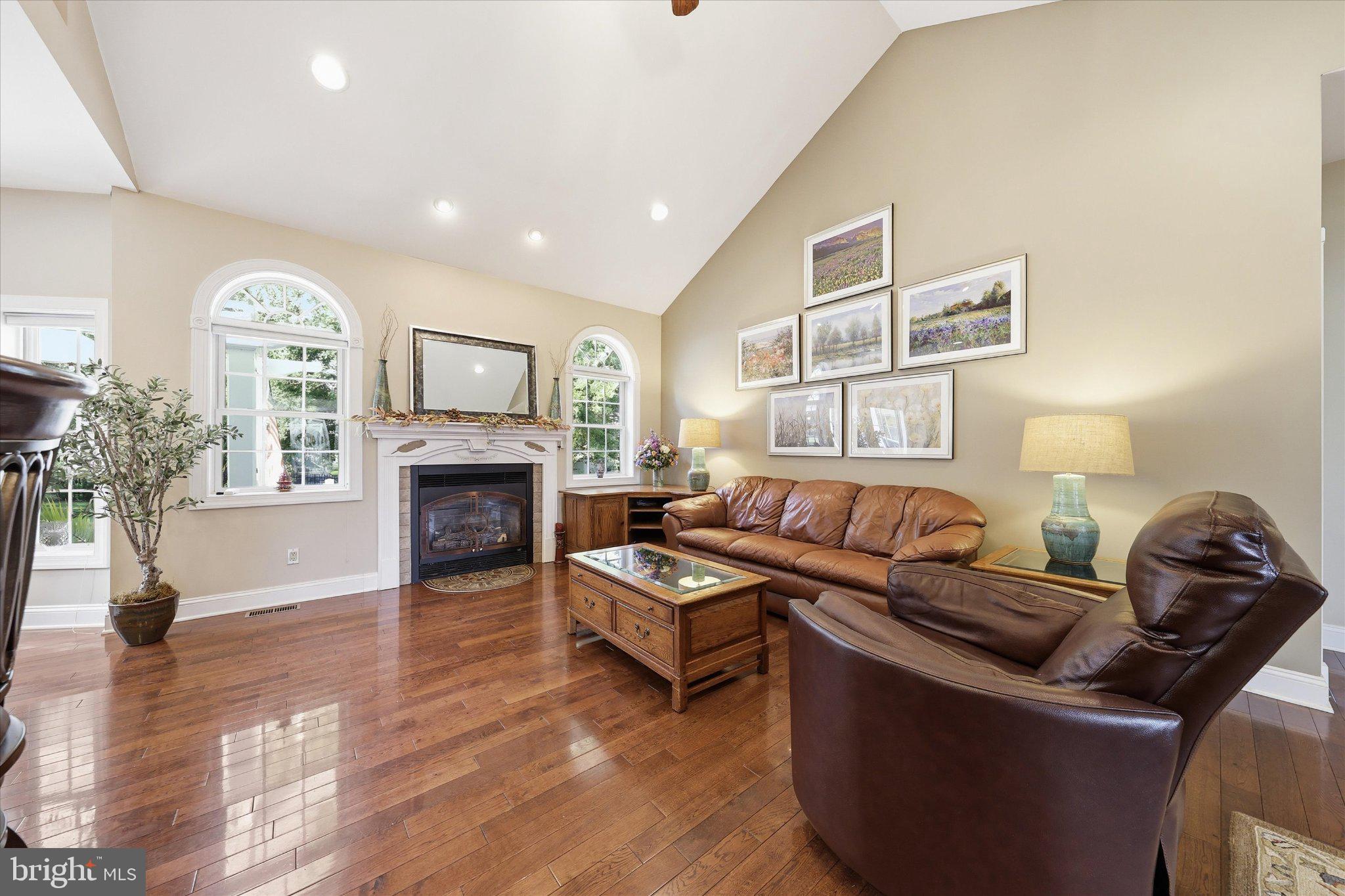 MIDDLETOWN - Residential