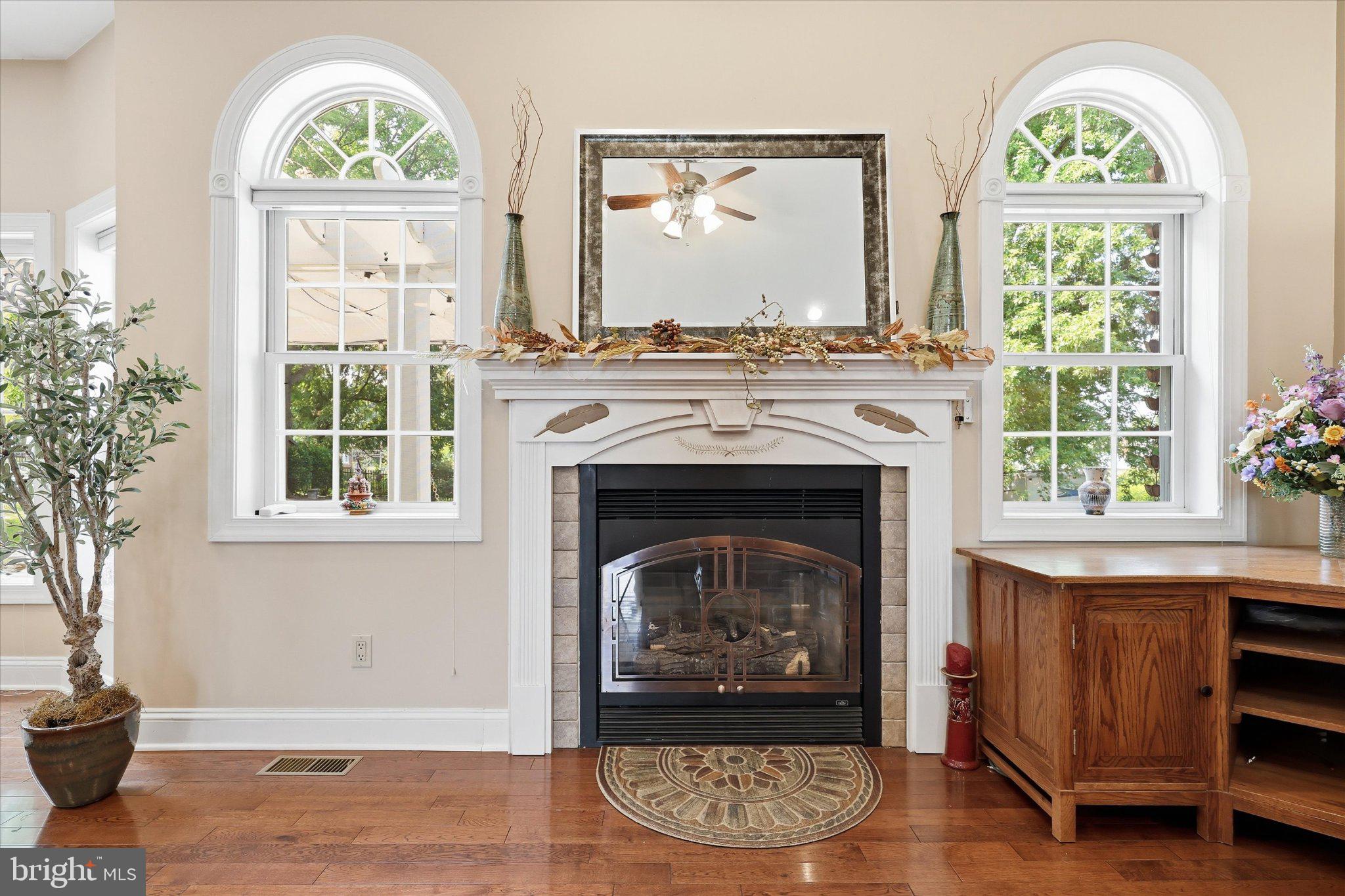 MIDDLETOWN - Residential