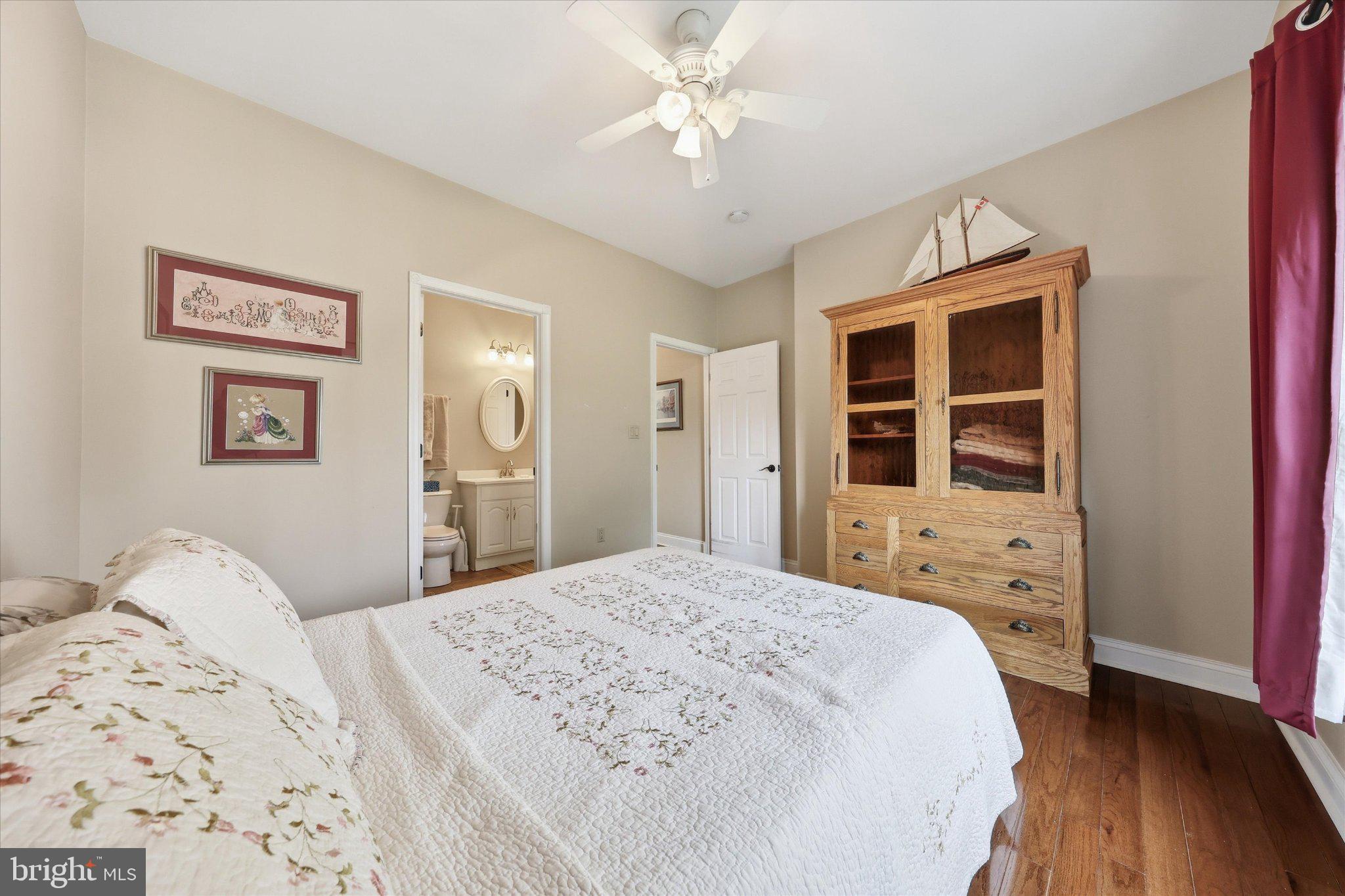 MIDDLETOWN - Residential