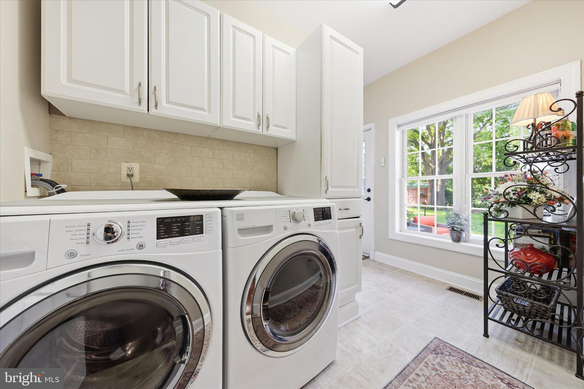 MIDDLETOWN - Residential
