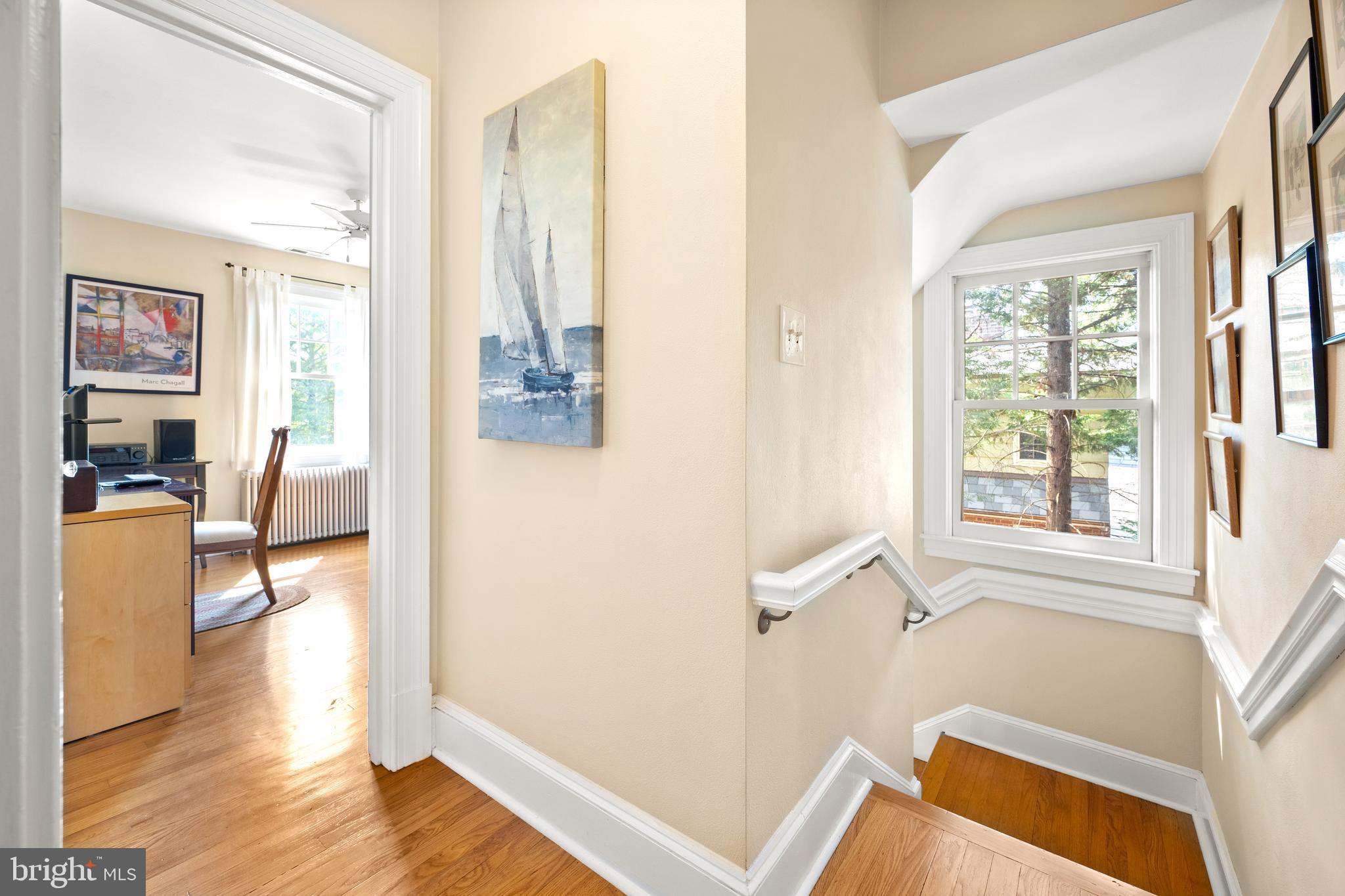 MURRAY HILL - Residential