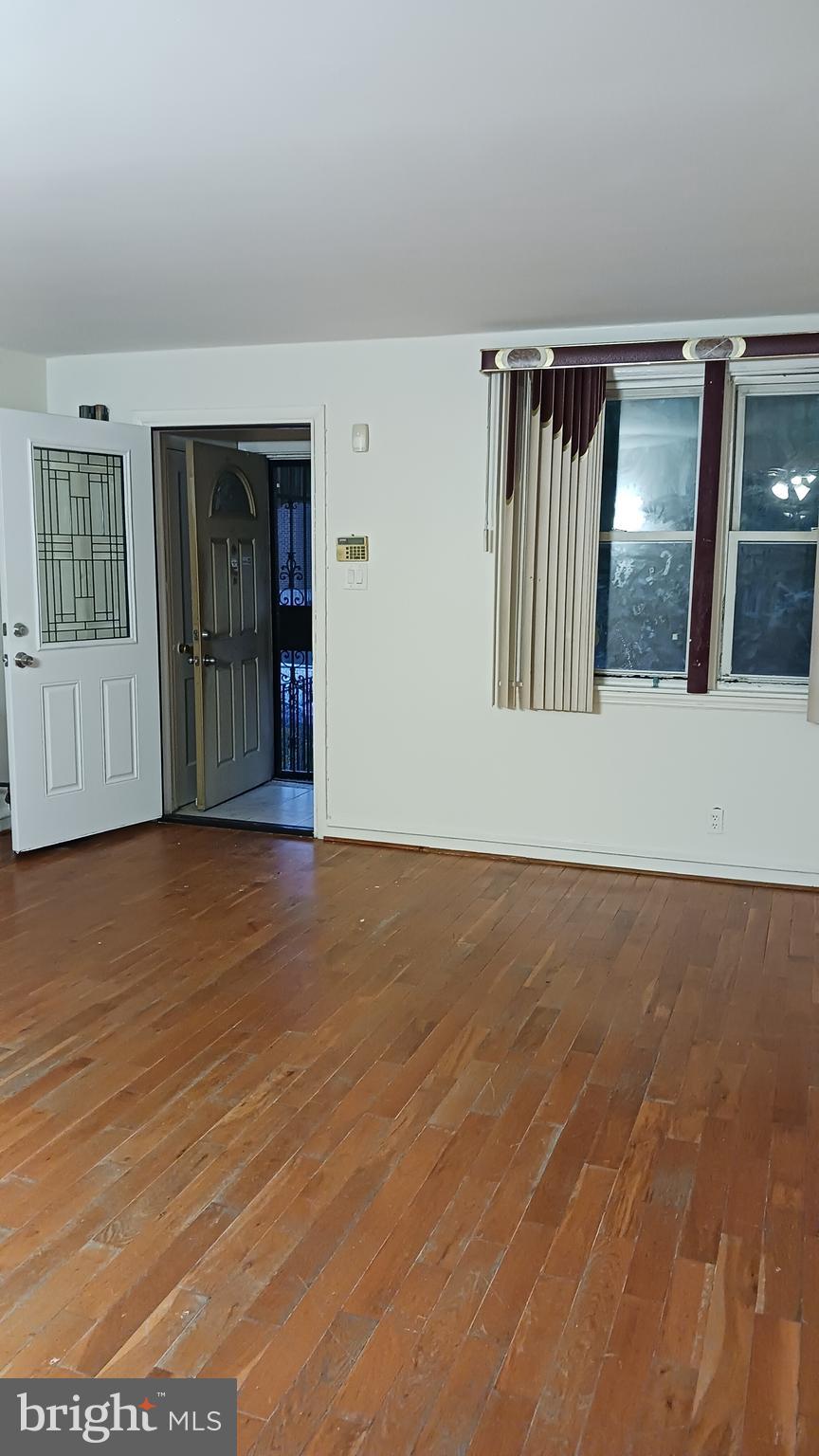 PHILADELPHIA (NORTHEAST) - Residential