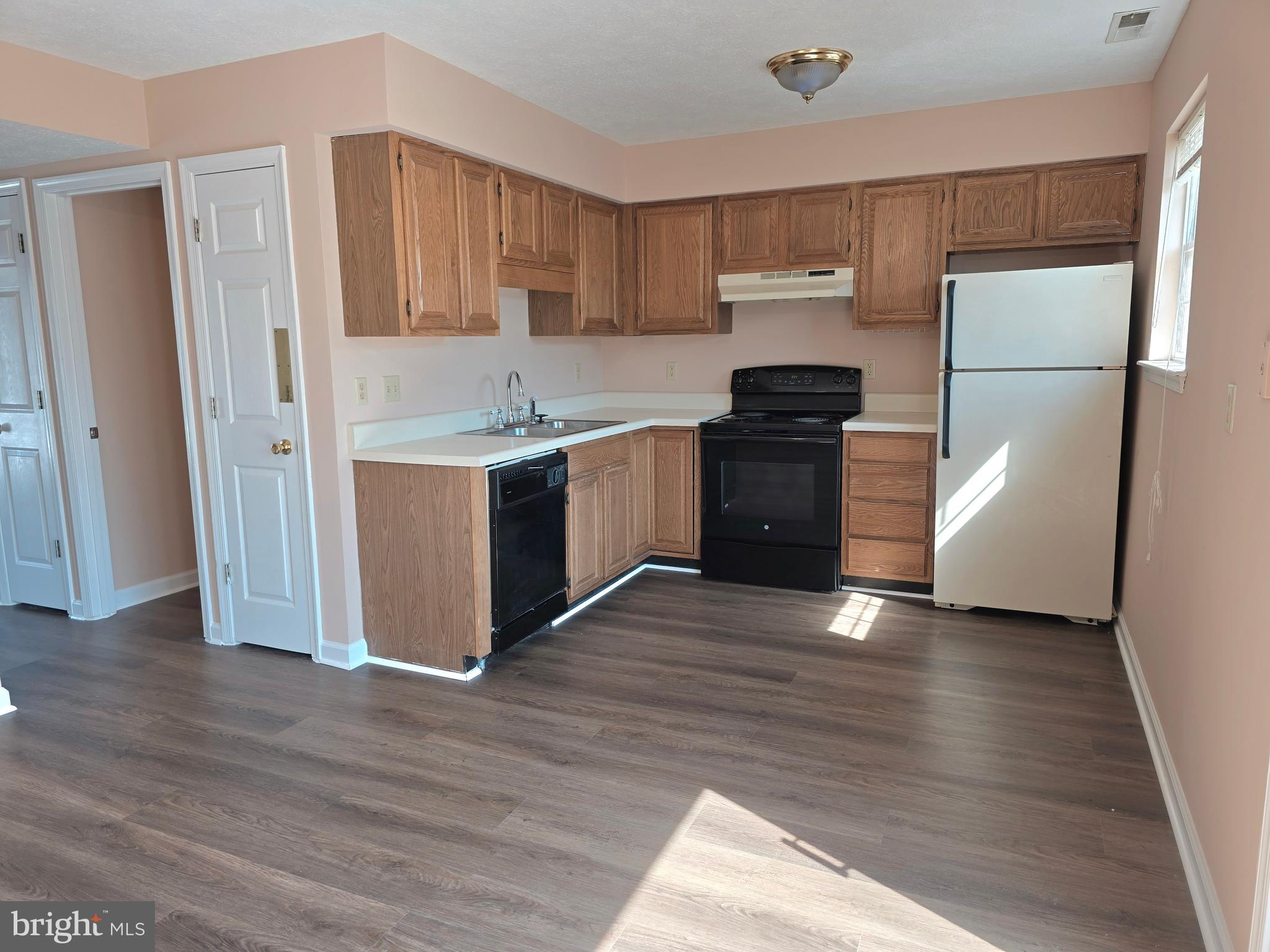 MUSSELMAN SQUARE - Residential