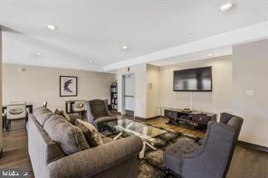 ISABELLA AT MONTICELLO MEWS - Residential