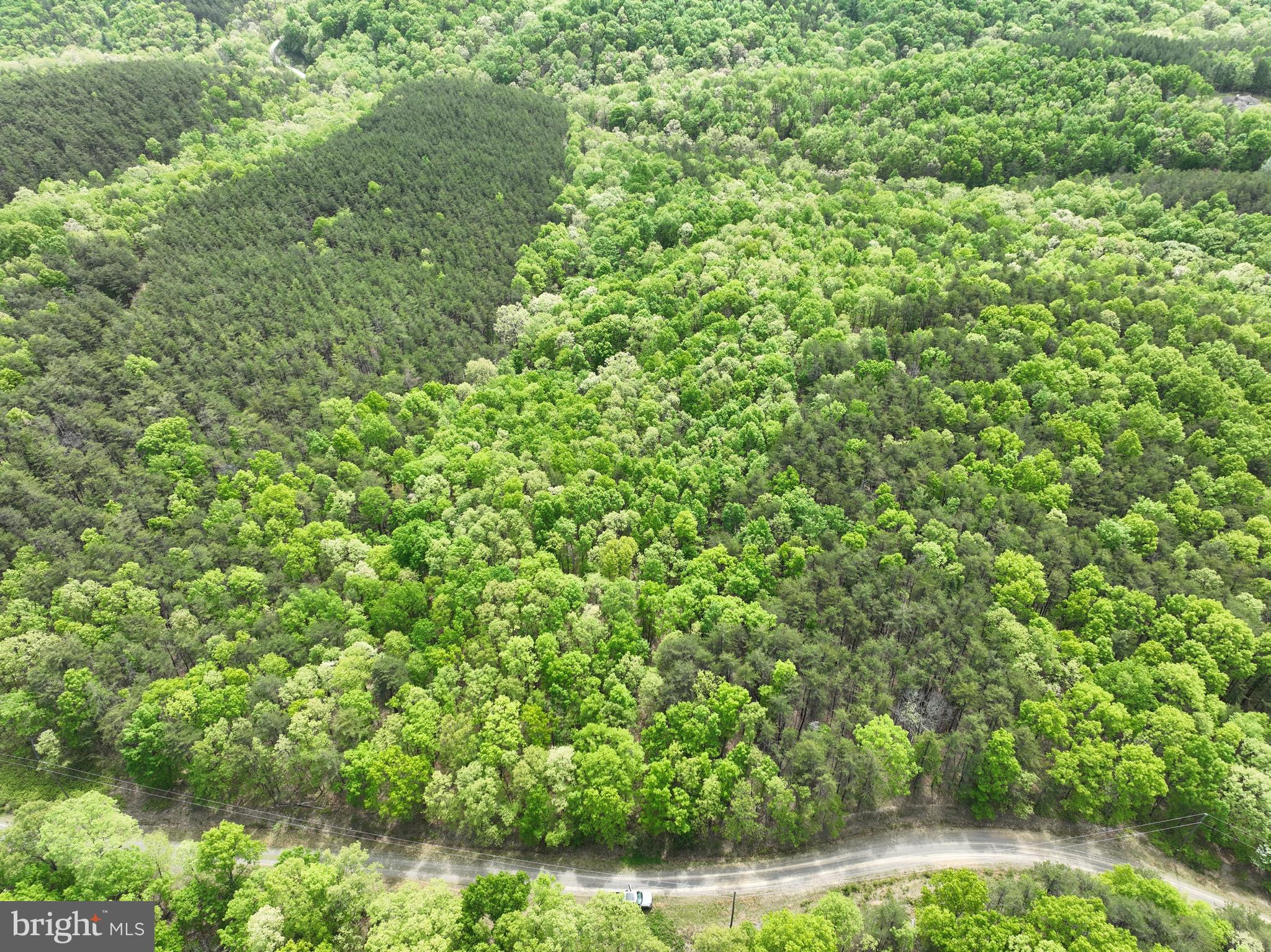 MOUNTAIN AIR - Land