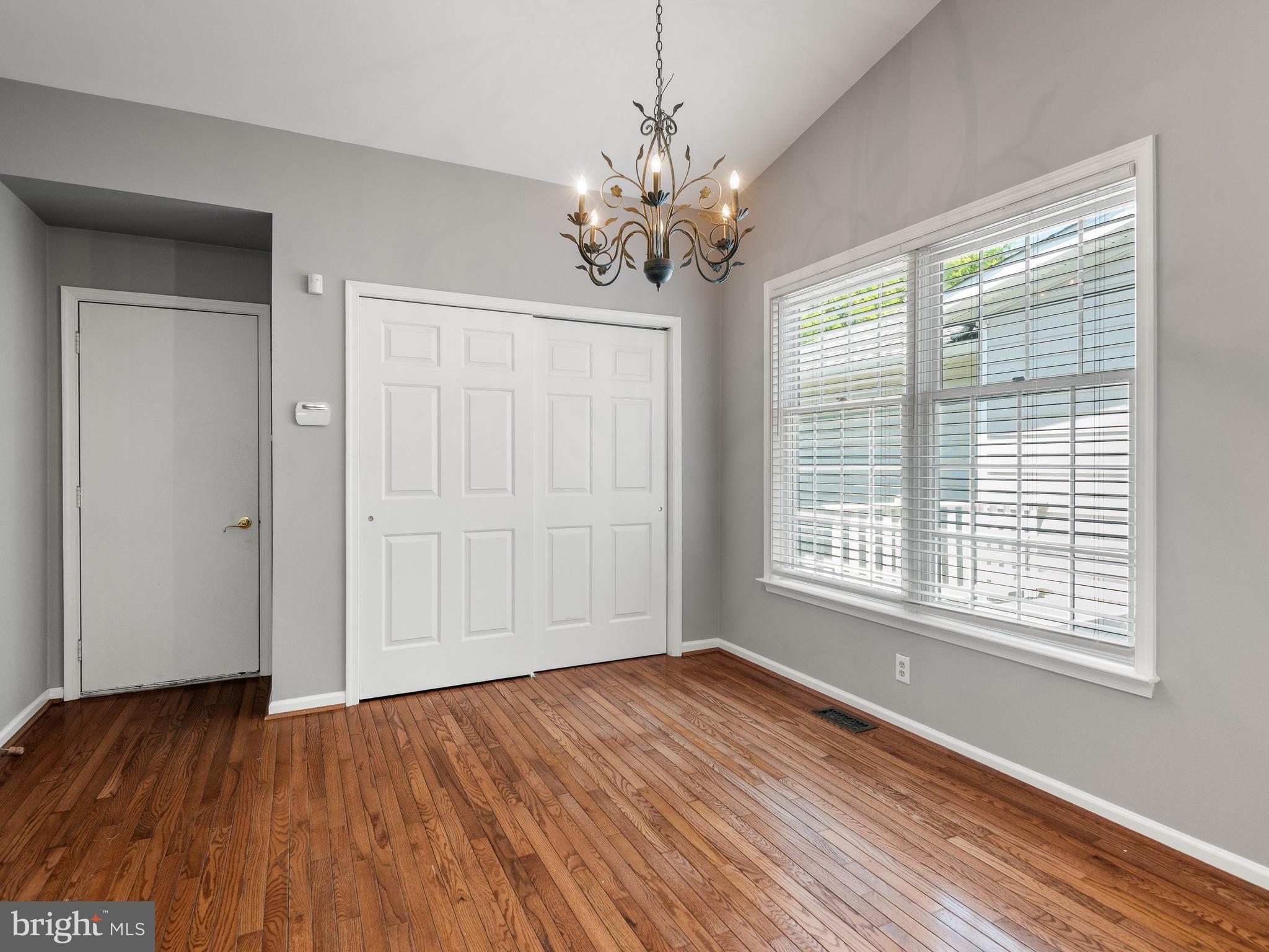 EAGLEVIEW - Residential