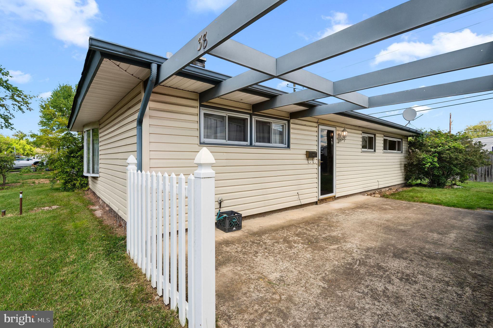 INDIAN CREEK - Residential