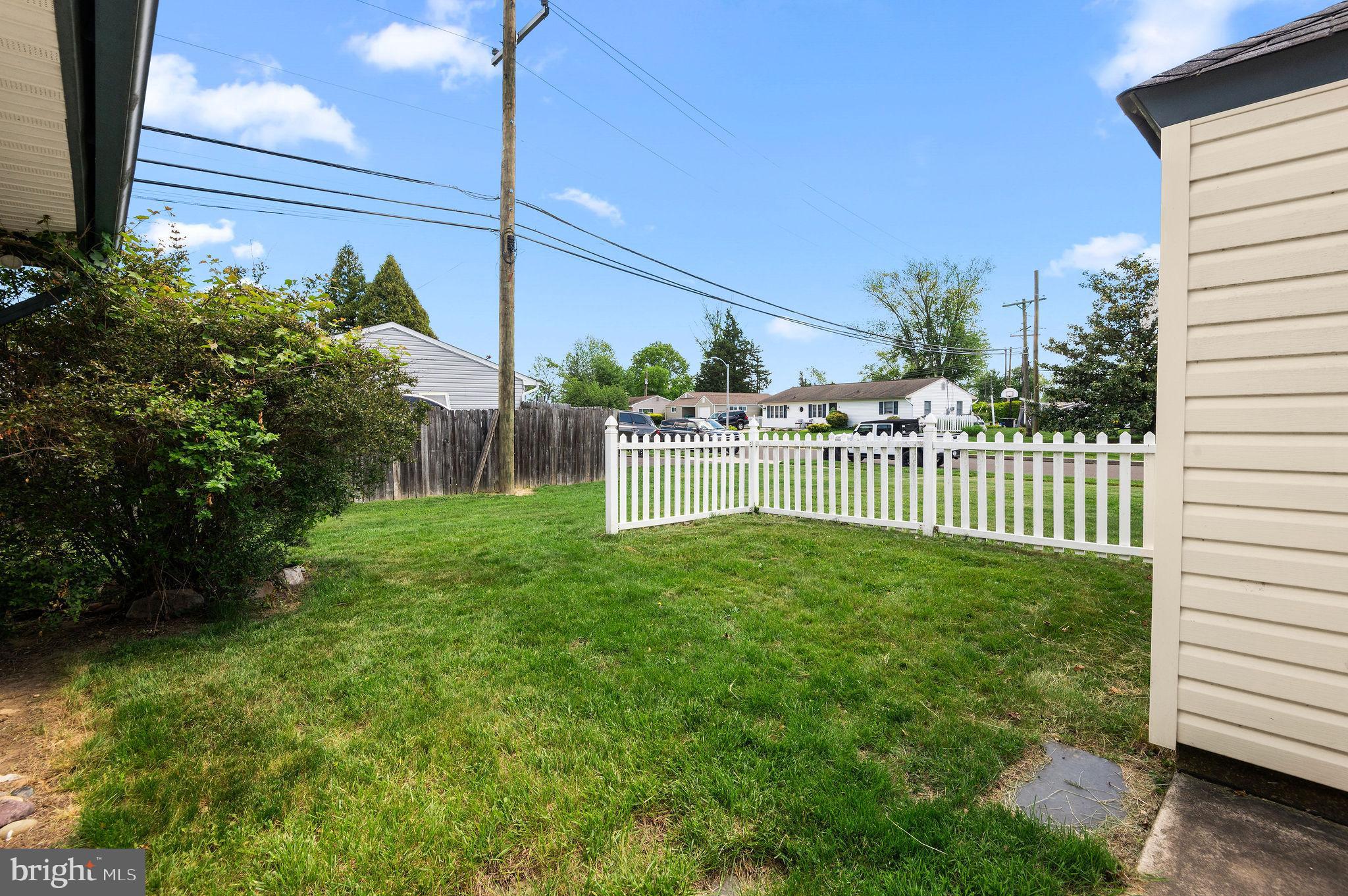INDIAN CREEK - Residential