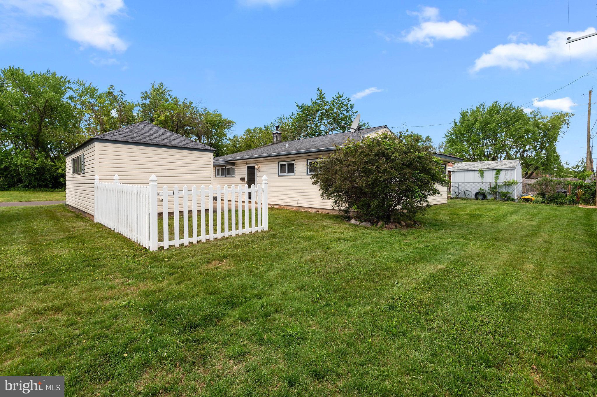 INDIAN CREEK - Residential