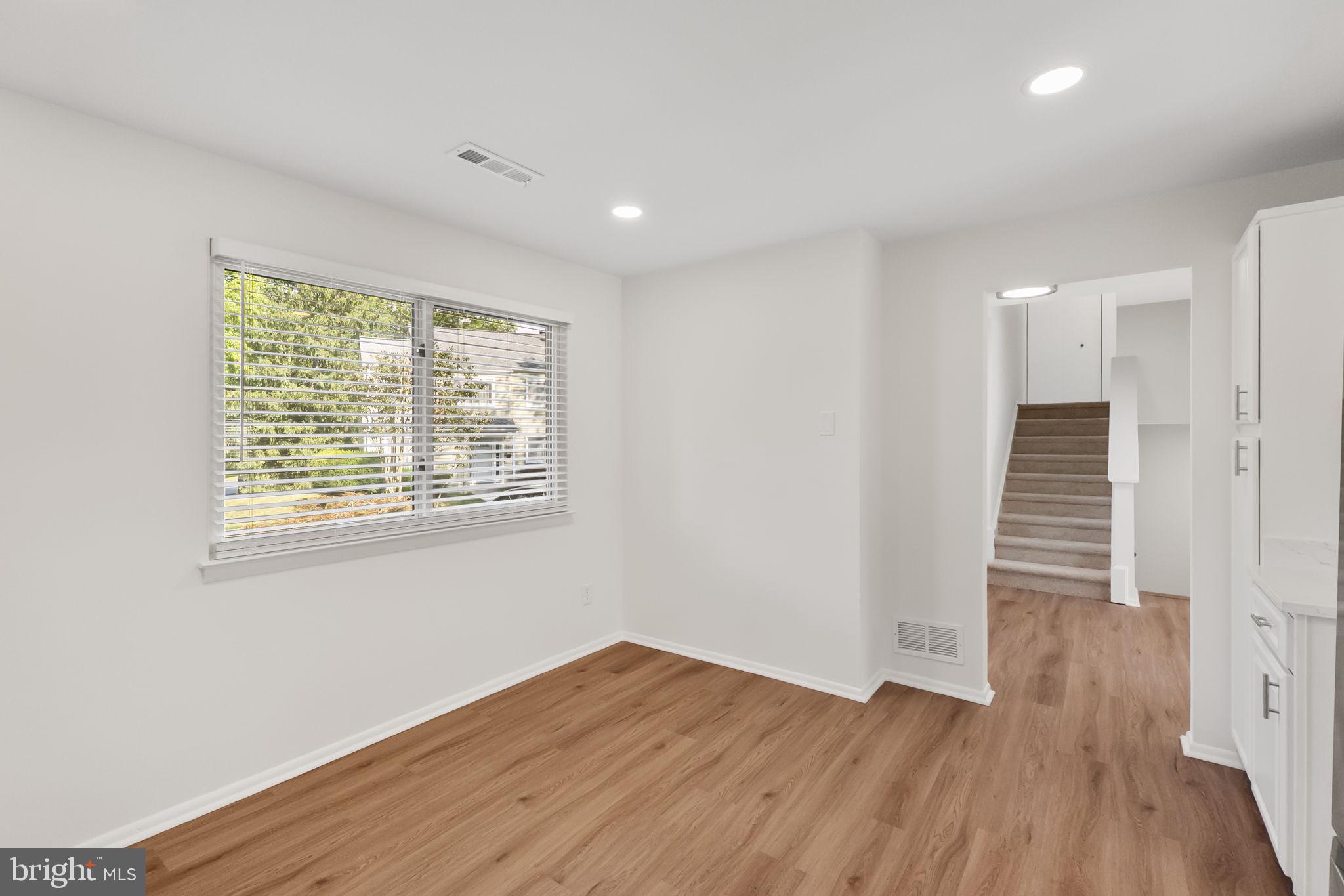 CHURCHILL TOWN SECTOR - Residential