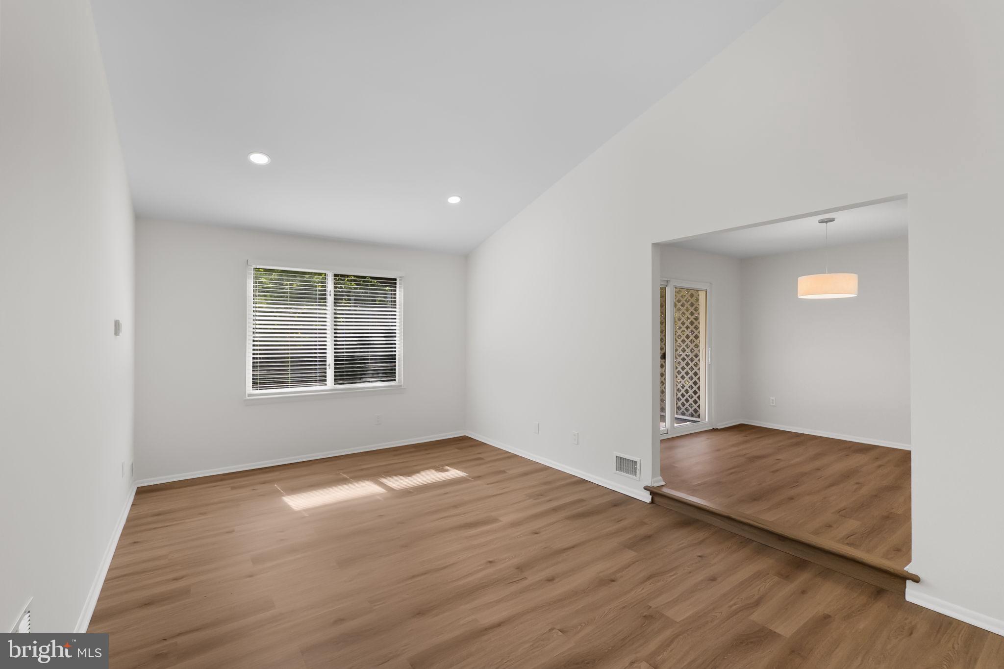 CHURCHILL TOWN SECTOR - Residential