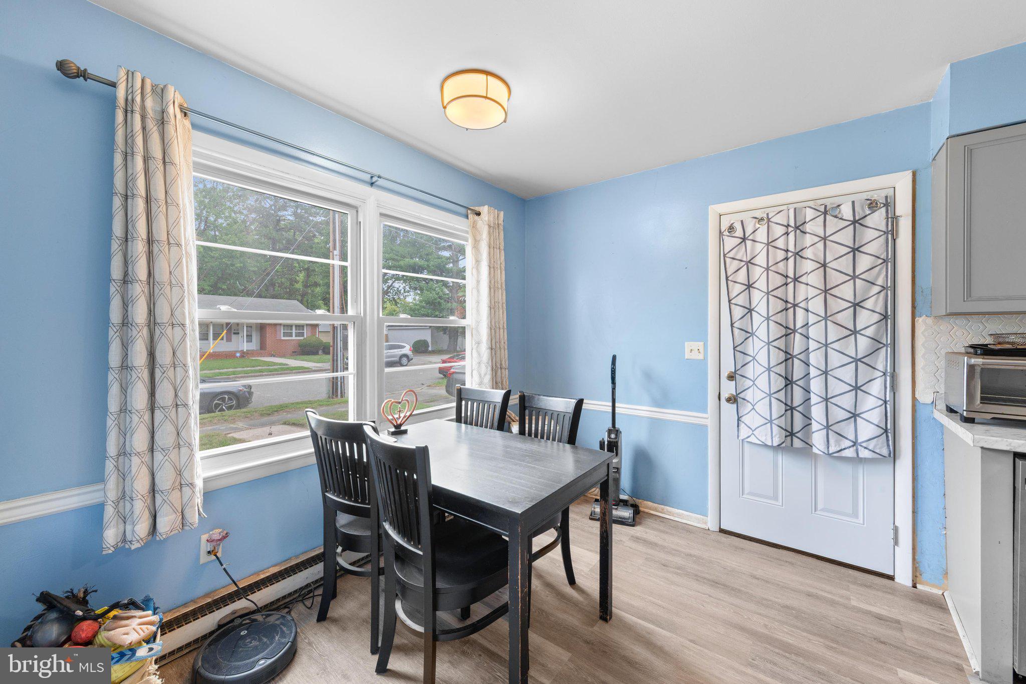 LINCOLN VILLAGE - Residential