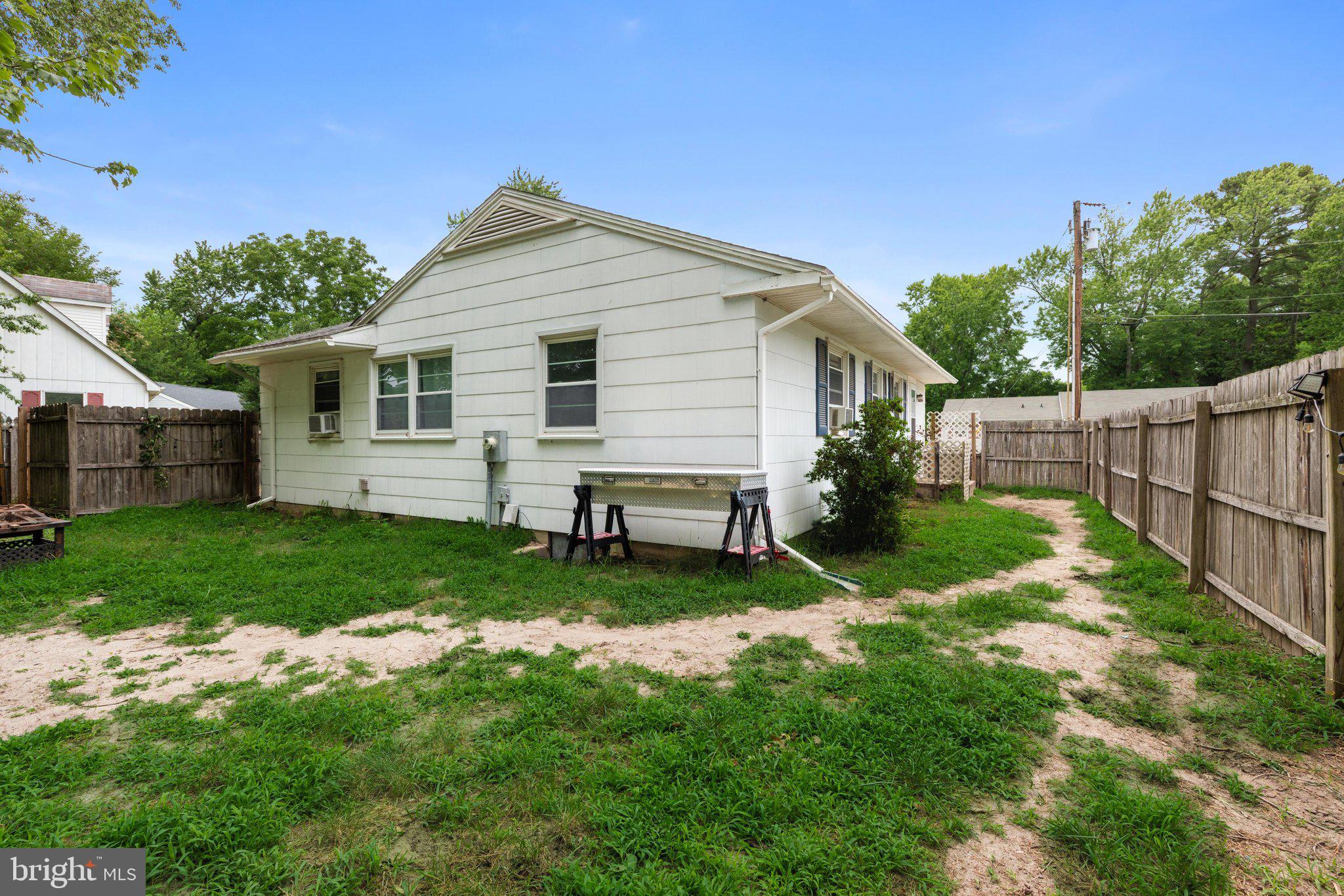 LINCOLN VILLAGE - Residential
