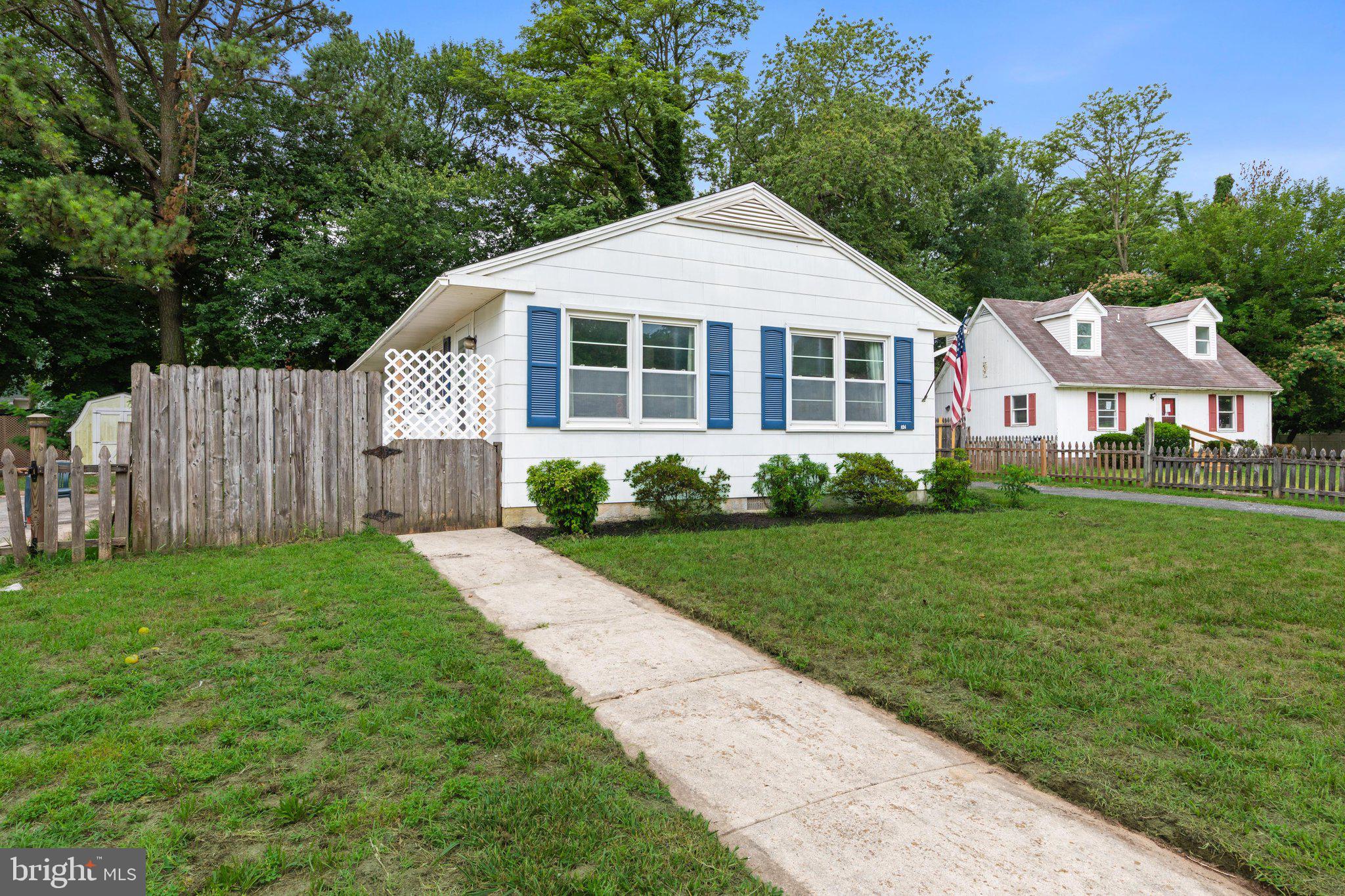LINCOLN VILLAGE - Residential
