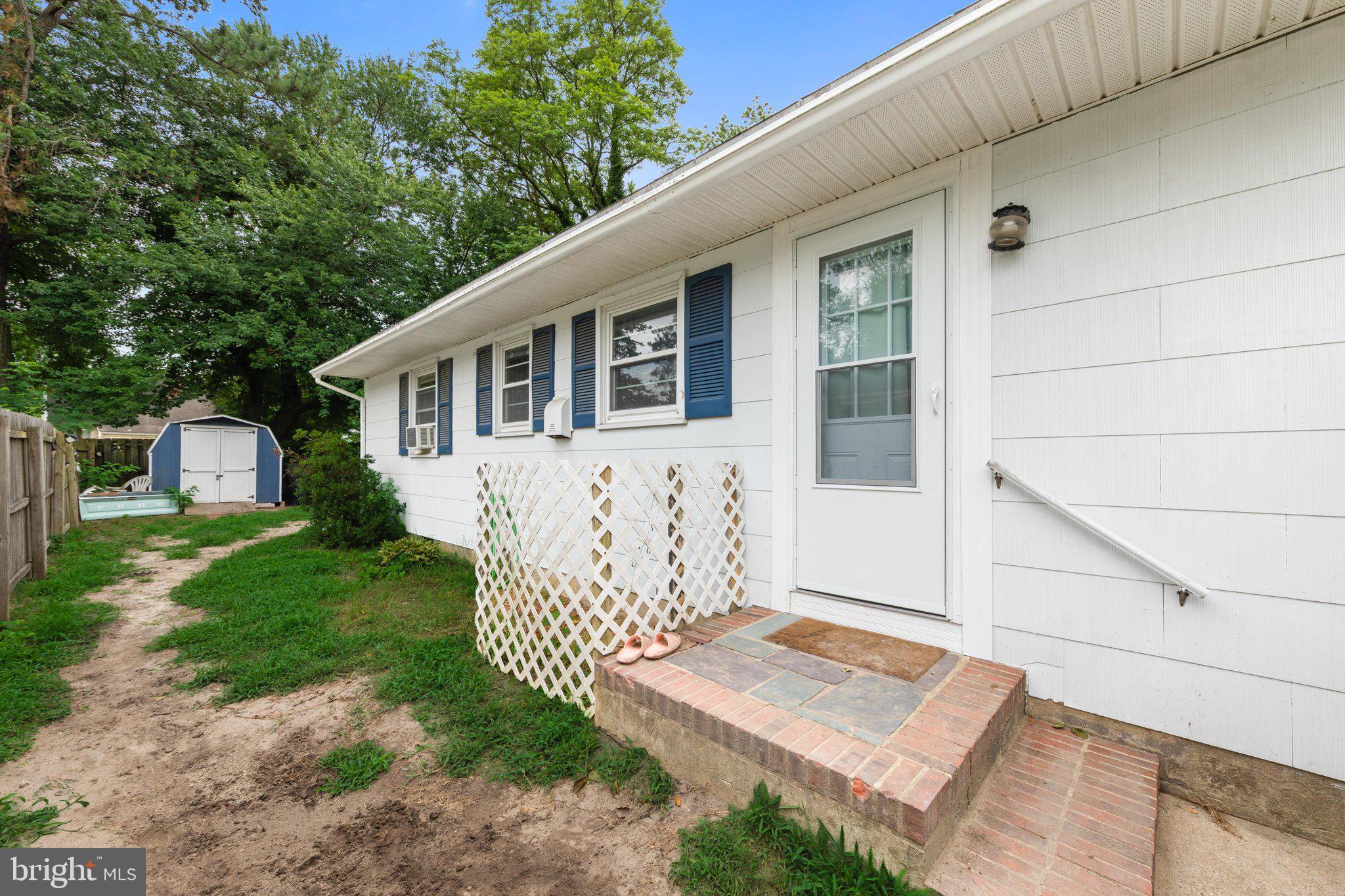 LINCOLN VILLAGE - Residential