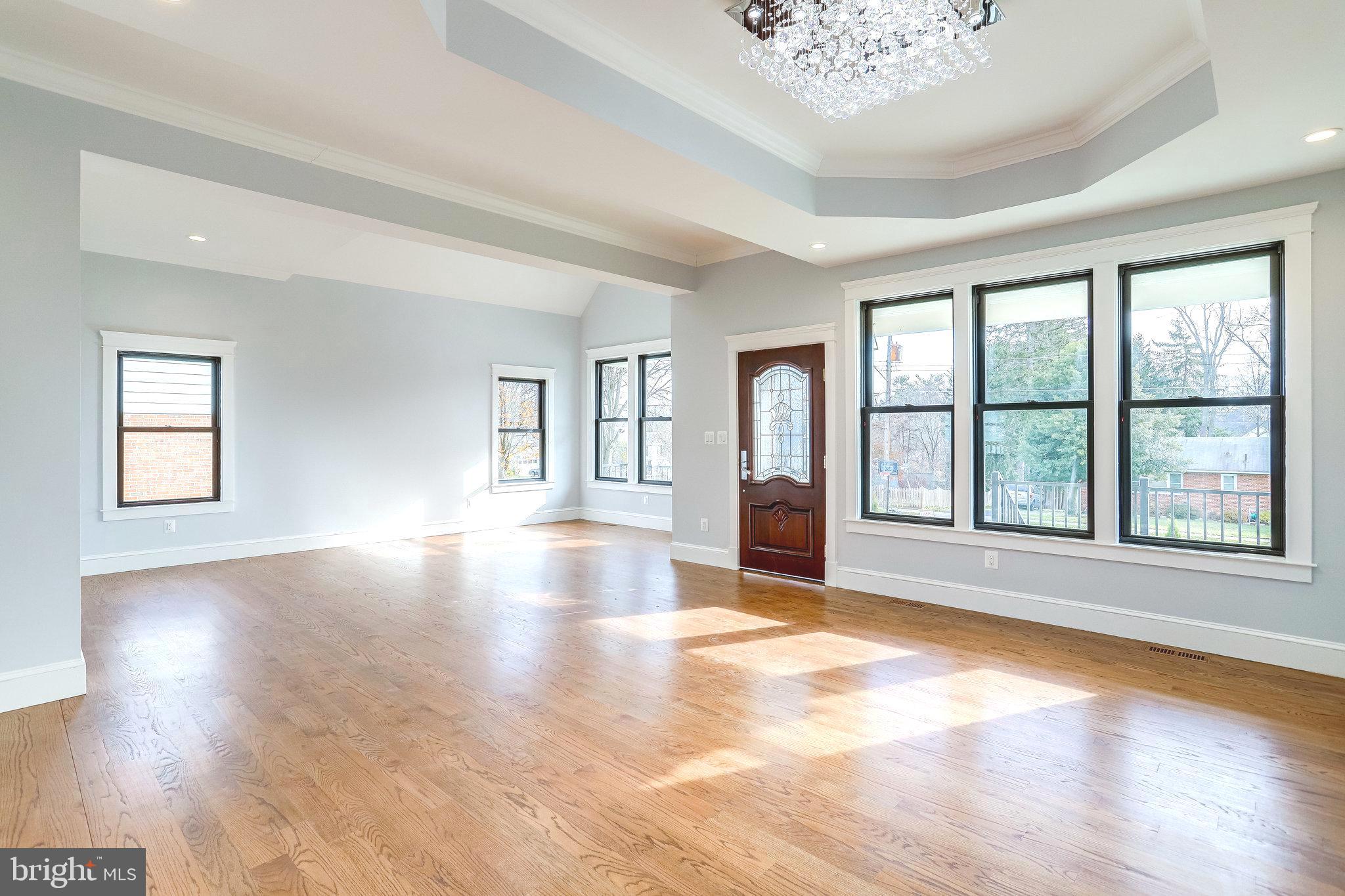 ORCHARD CREST - Residential
