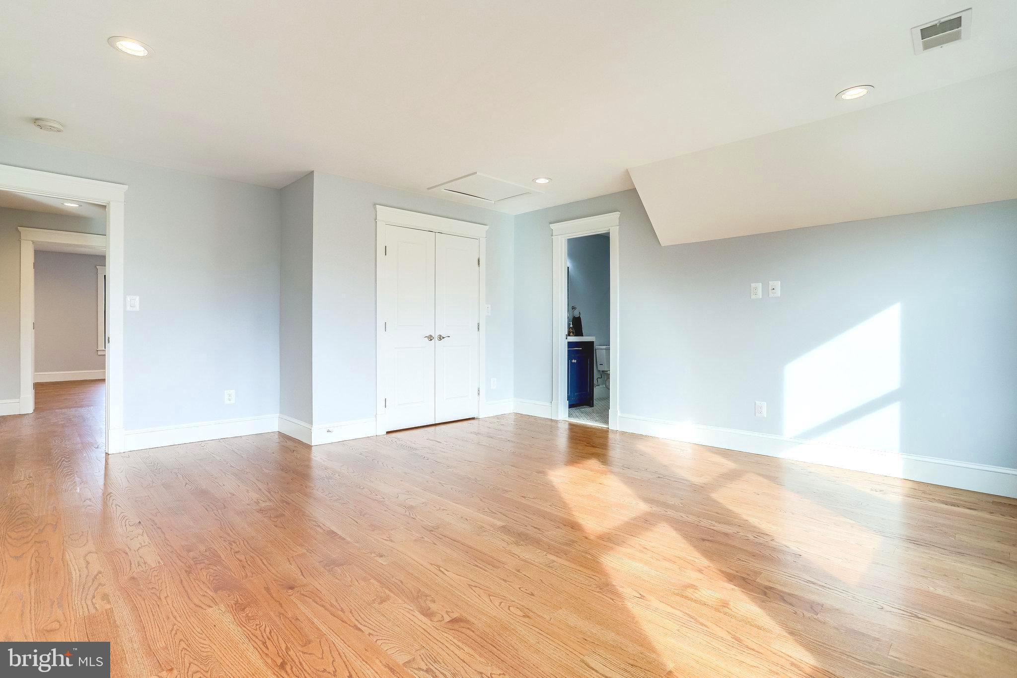 ORCHARD CREST - Residential