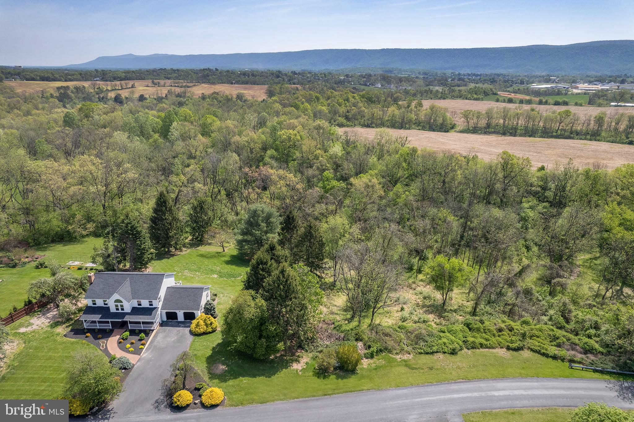SPRING HOLLOW ESTATES - Residential