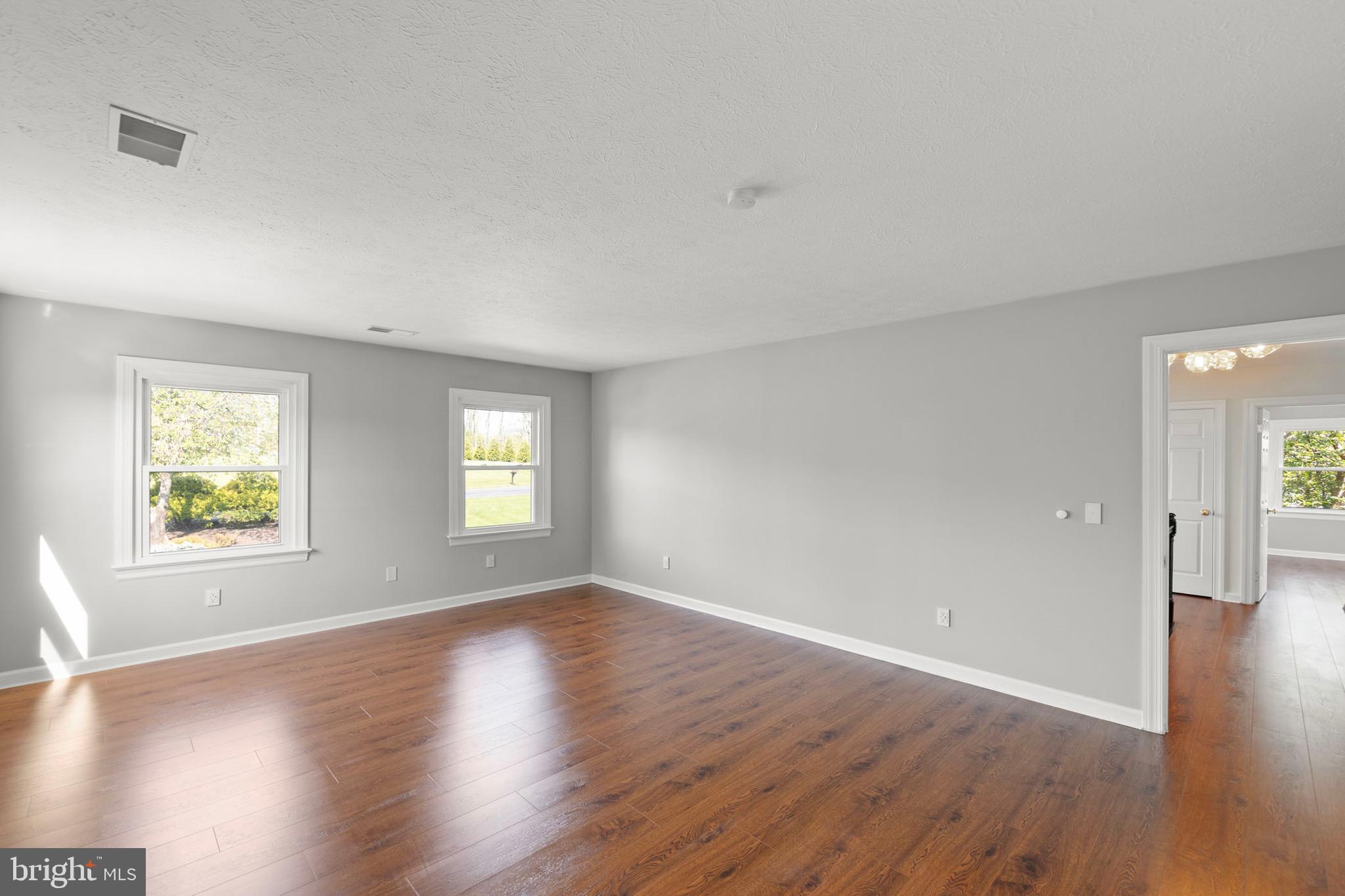 SPRING HOLLOW ESTATES - Residential