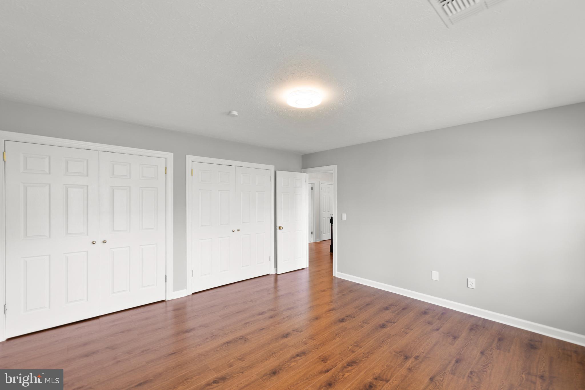 SPRING HOLLOW ESTATES - Residential