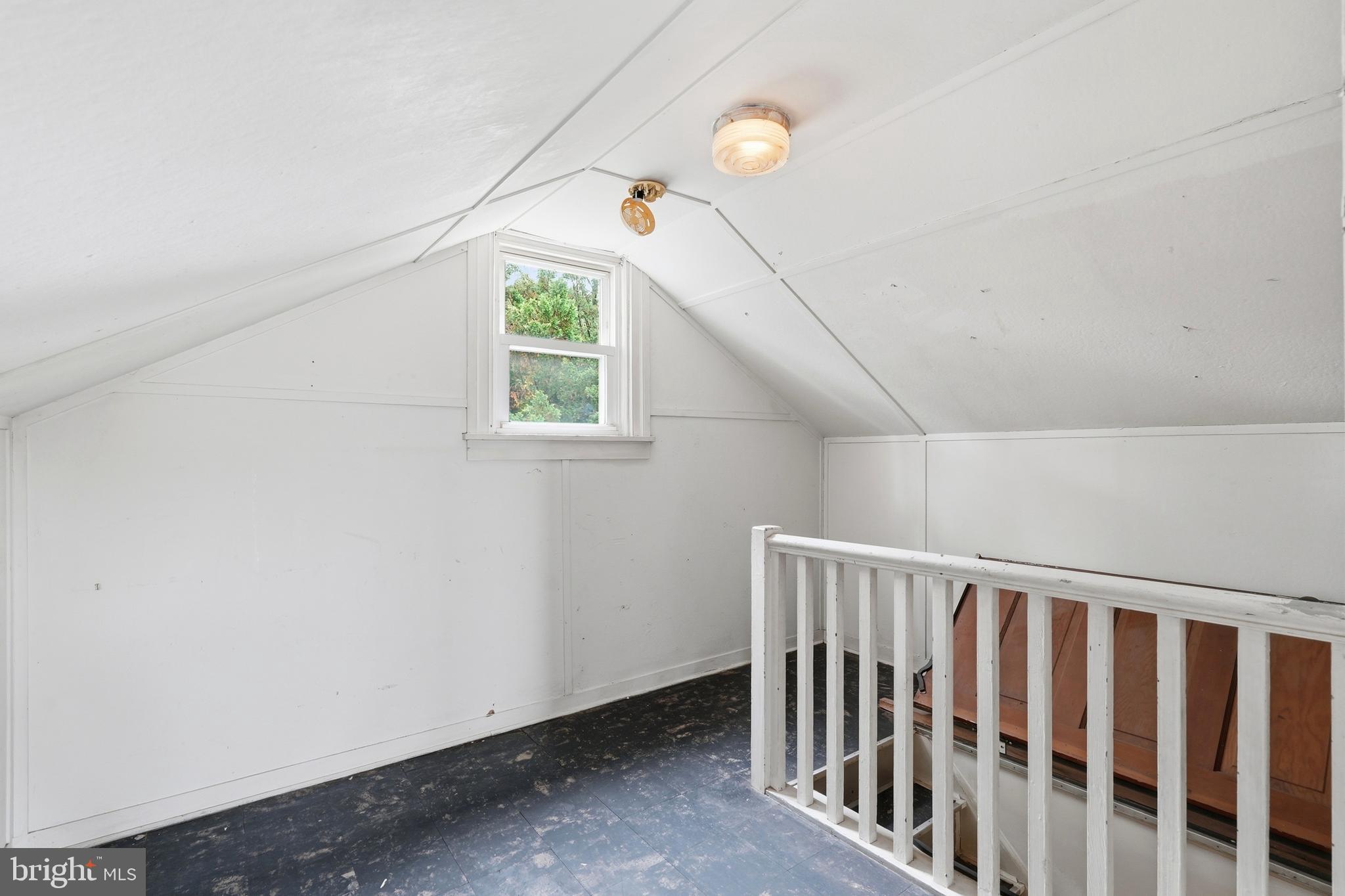 ABINGTON WOODS - Residential