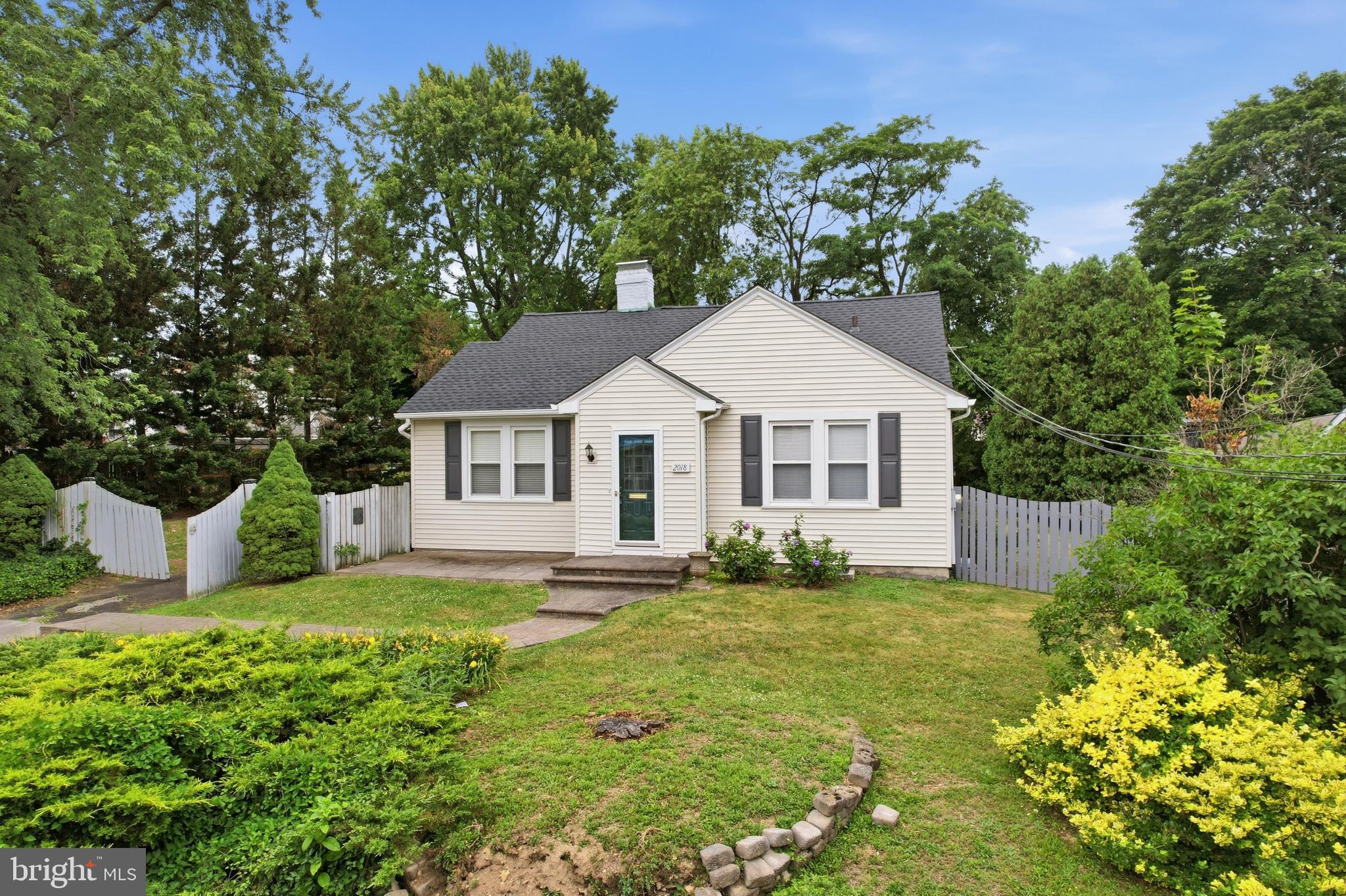 ABINGTON WOODS - Residential