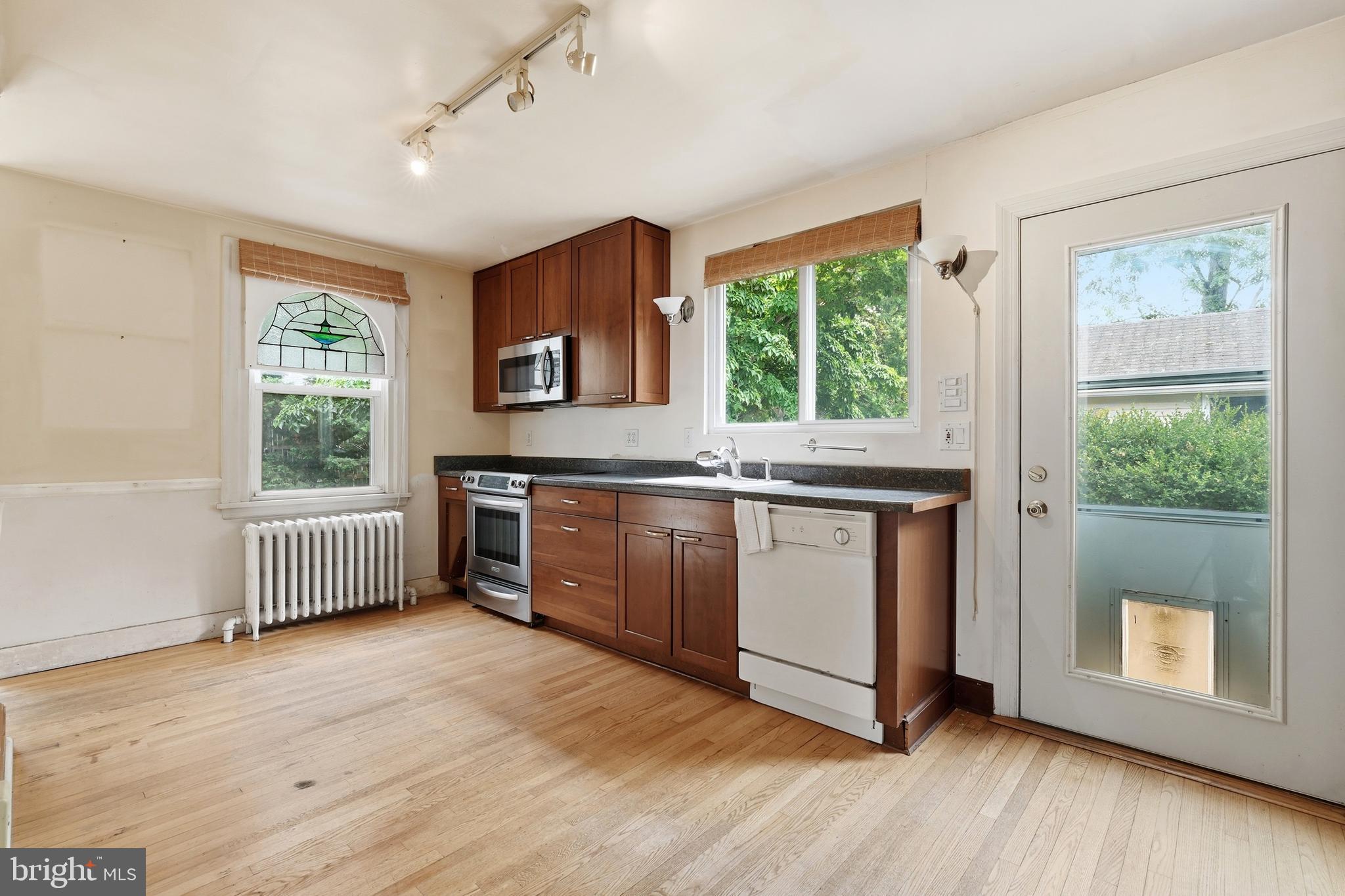 ABINGTON WOODS - Residential