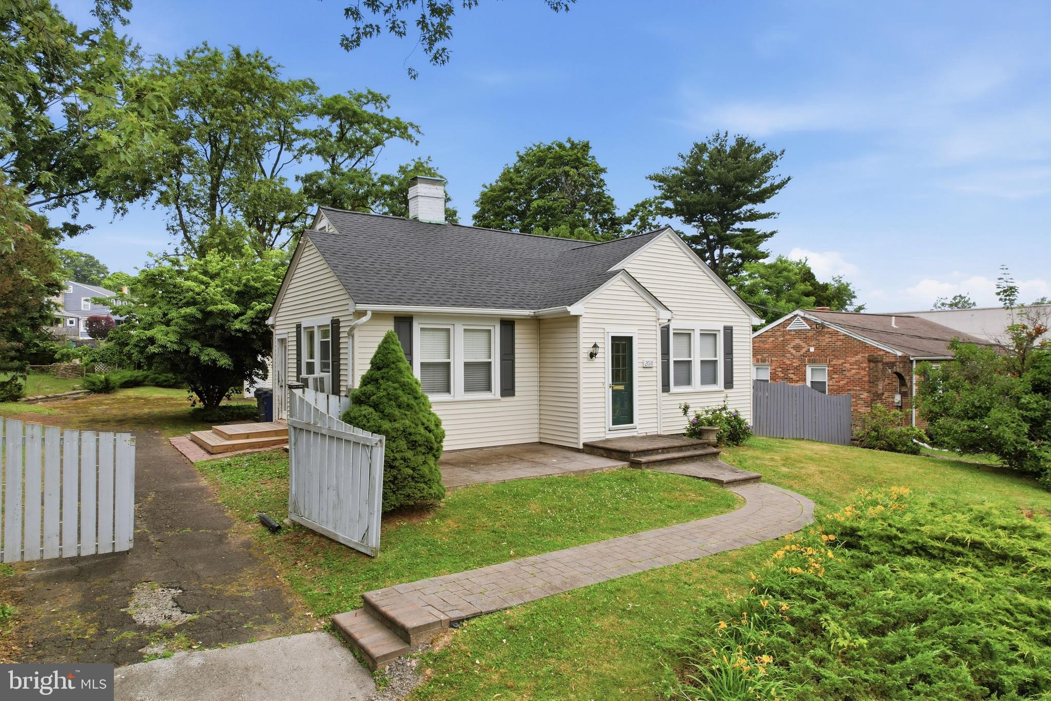 ABINGTON WOODS - Residential