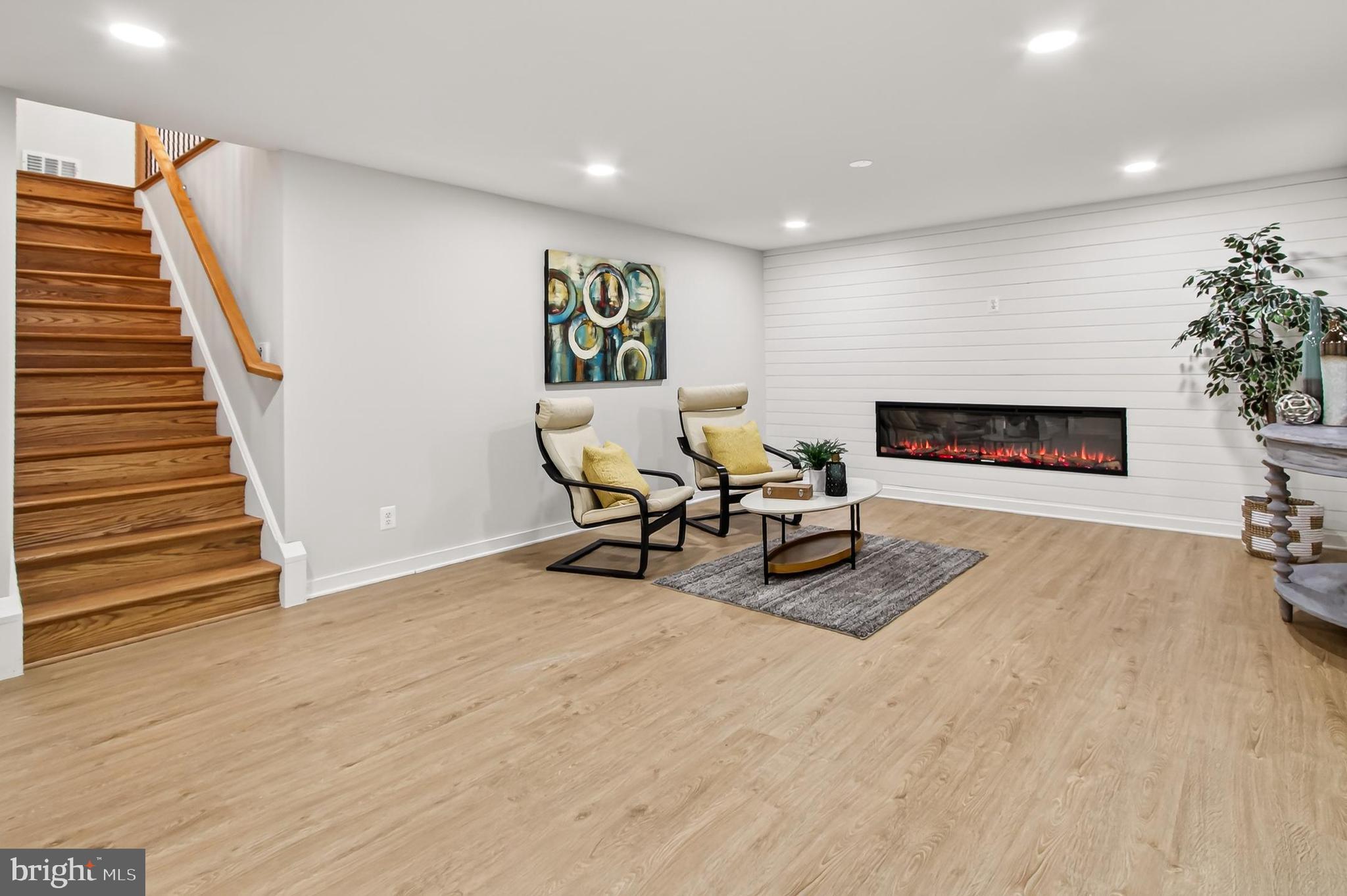 SLEEPY HOLLOW WOODS - Residential
