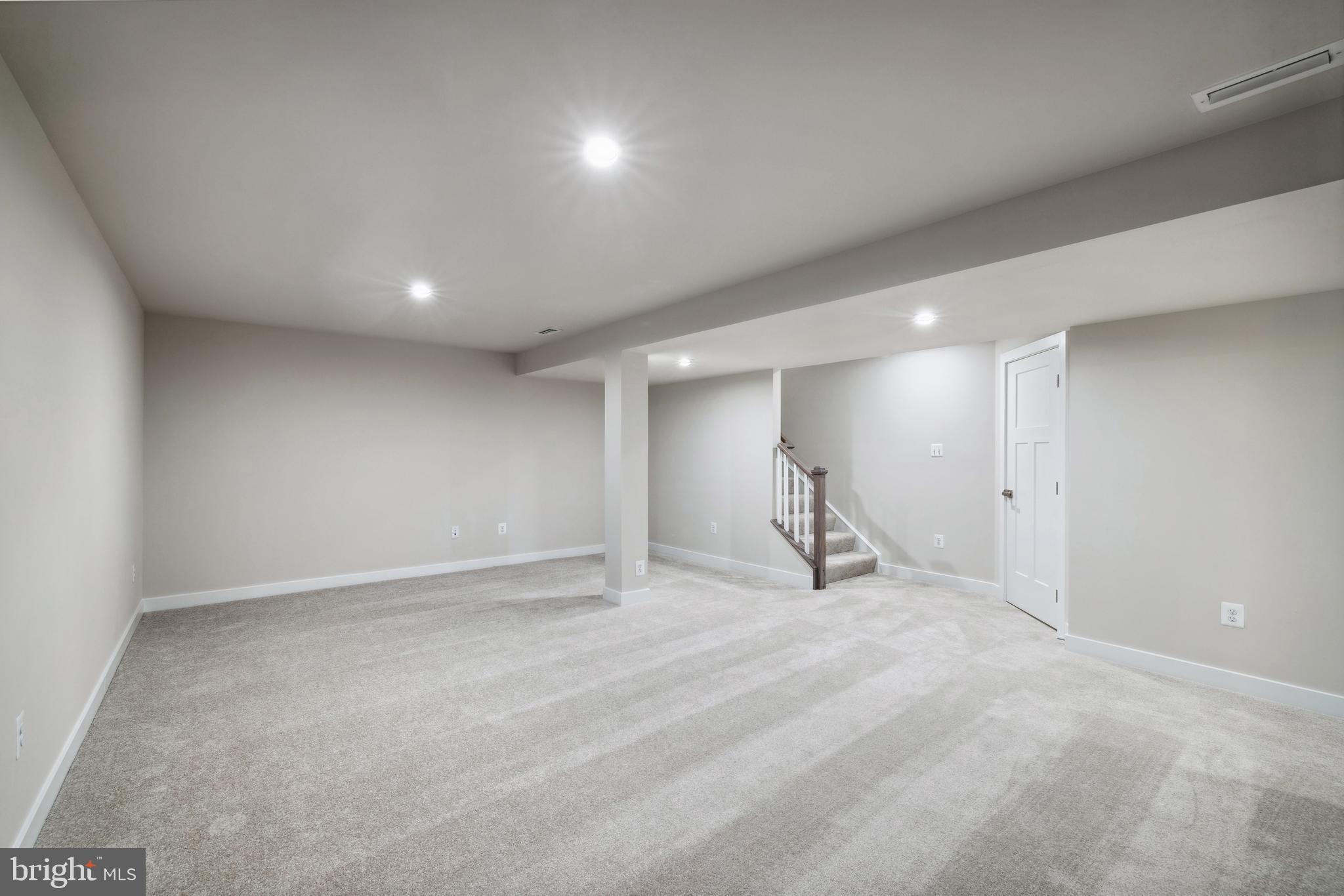 THE LAKES AT MARTINSBURG - Residential