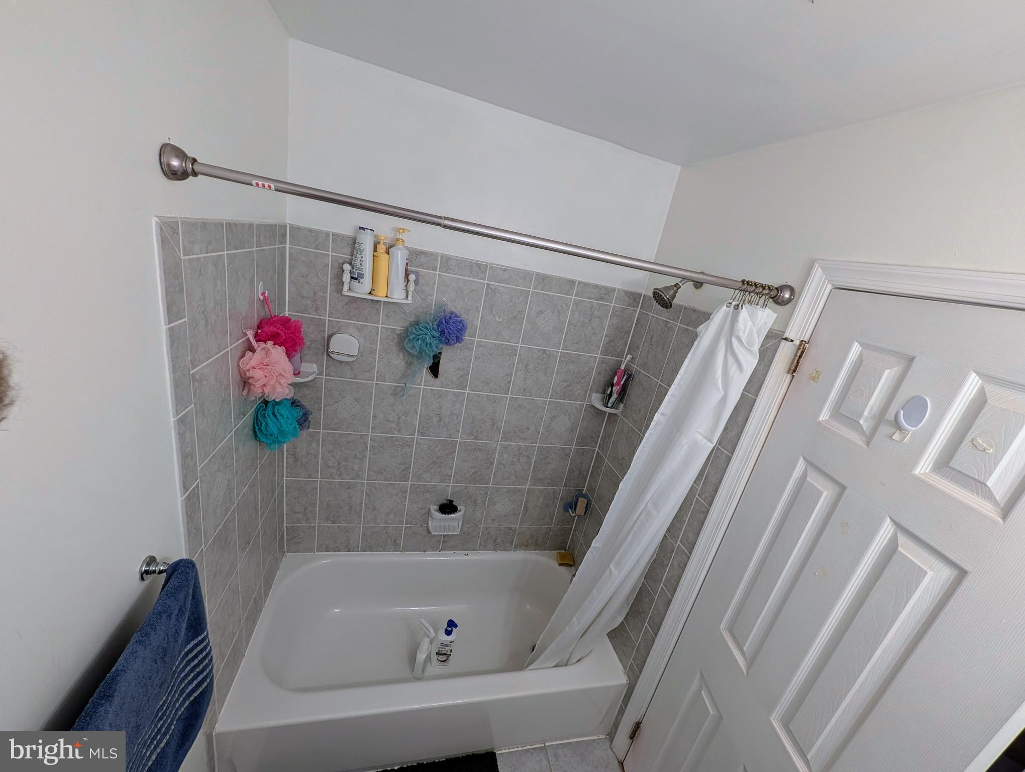 BUSTLETON - Residential