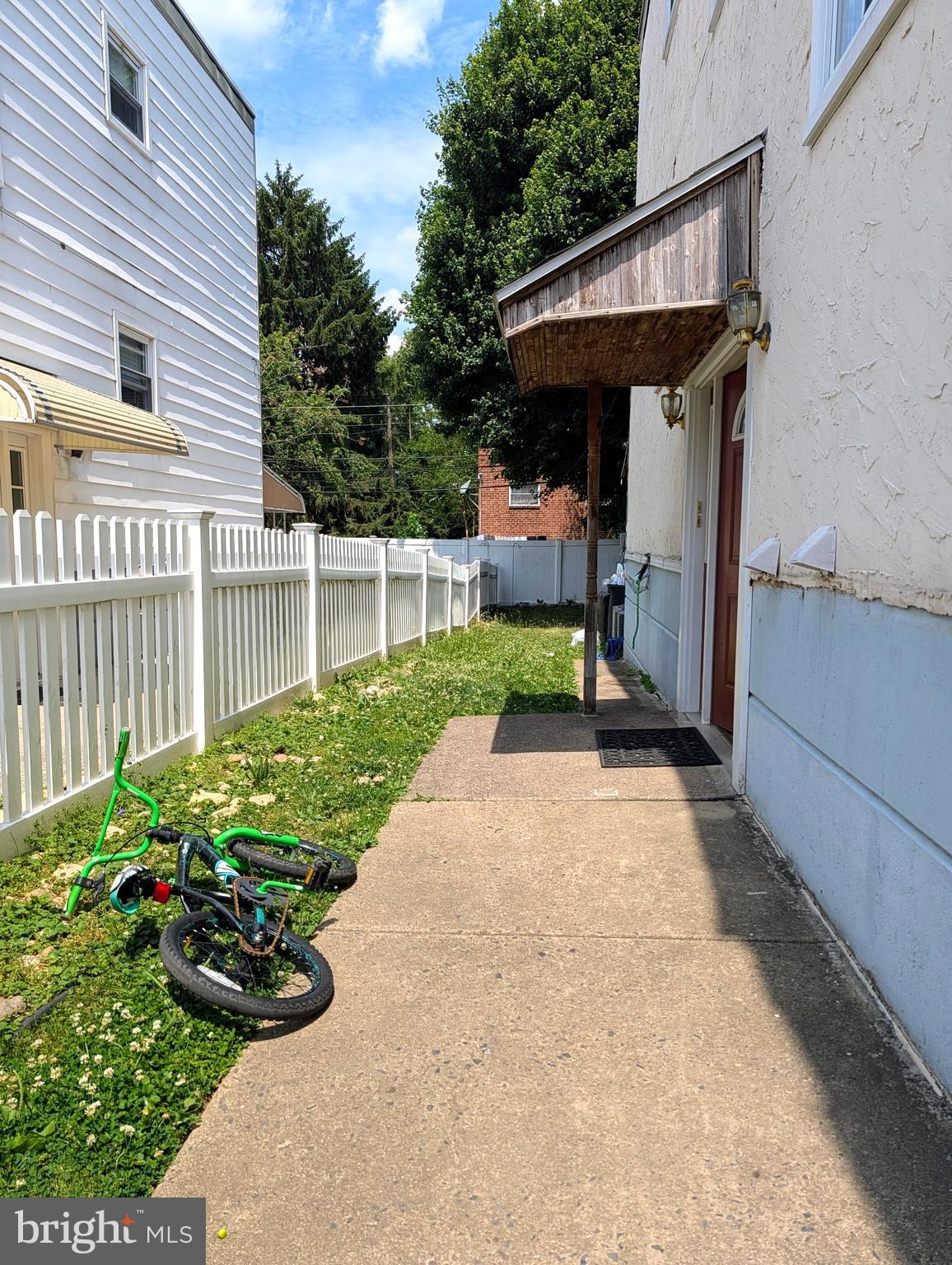 BUSTLETON - Residential