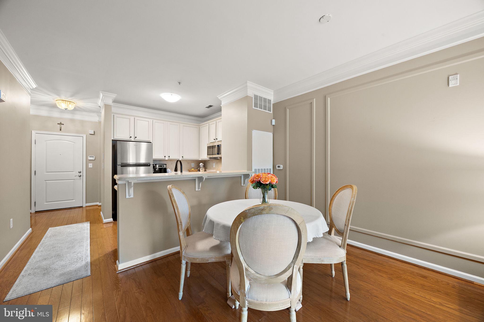 THE HOLLOW AT FOX VA - Residential